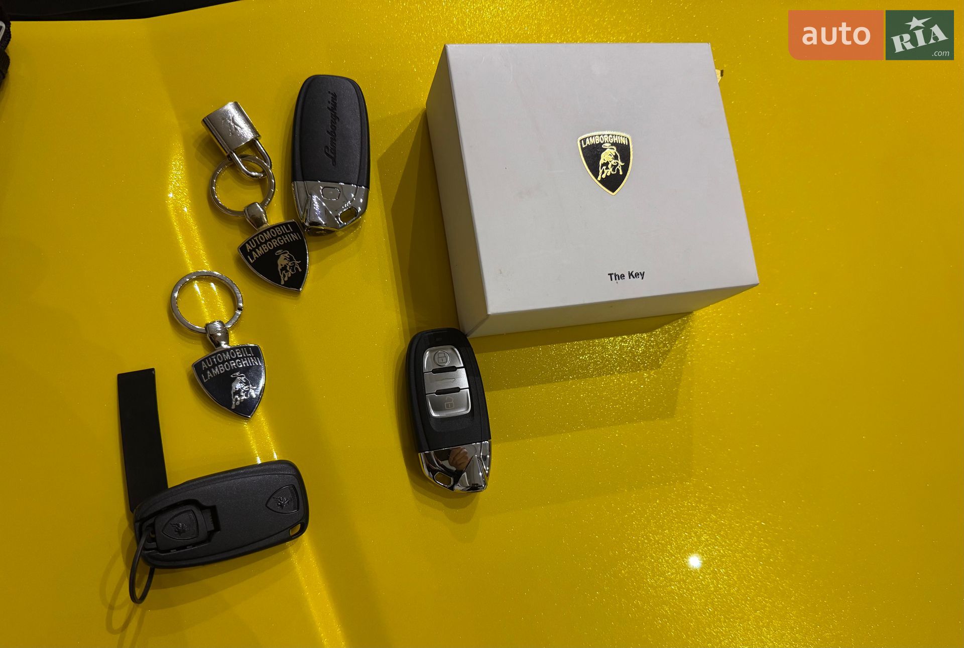 Lamborghini Huracan EVO 2020 VIN ZHWEF5ZF0MLA16464 фото оголошення 17 з 138