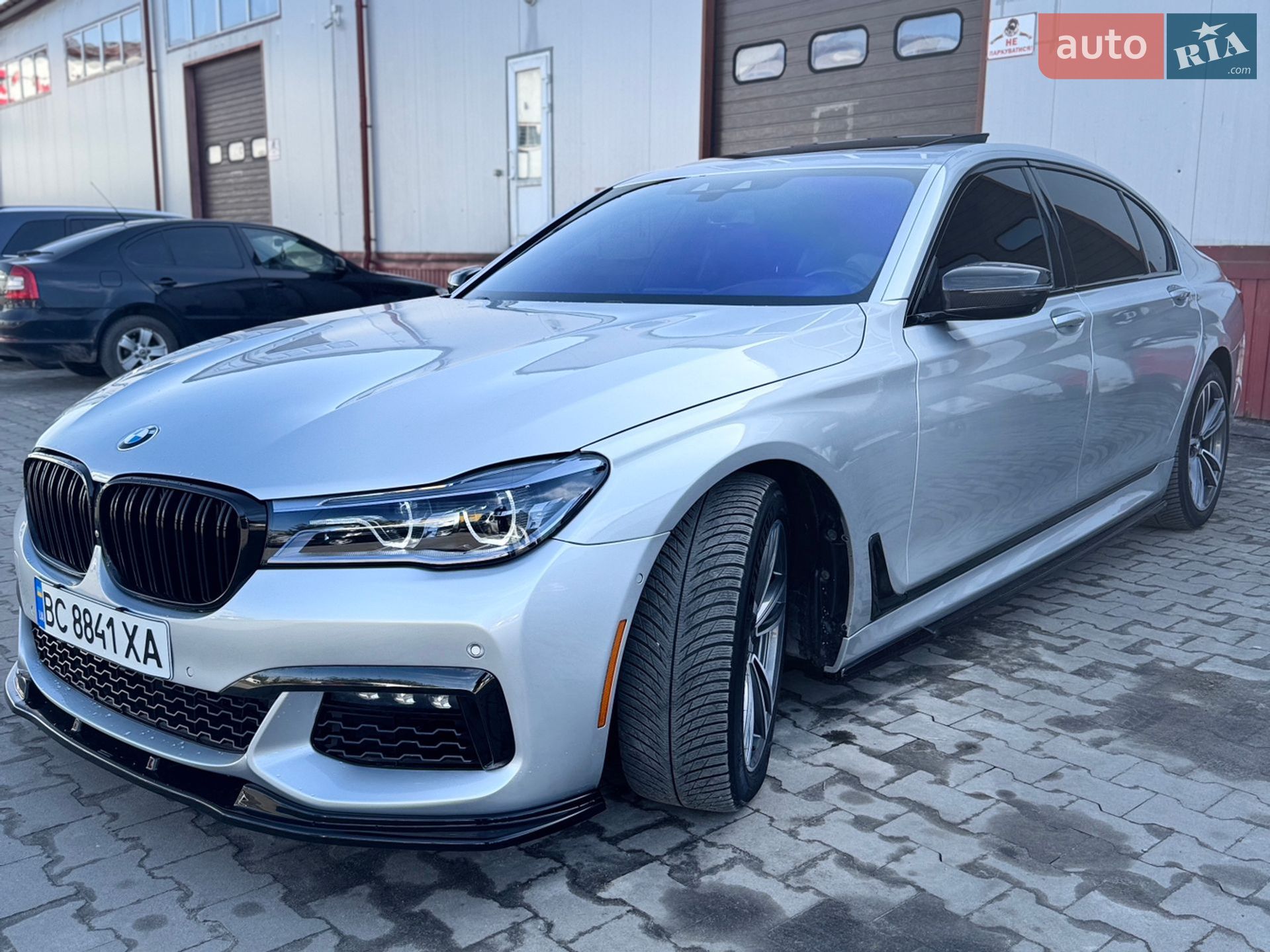 BMW 7 Series 2016 VIN WBA7F2C56HG422421 фото оголошення 7 з 18