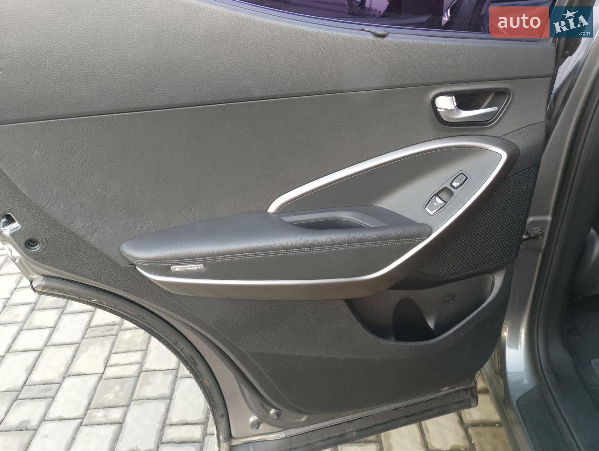 Hyundai Santa FE 2016 VIN KMHSW81UBGU637353 фото оголошення 18 з 35