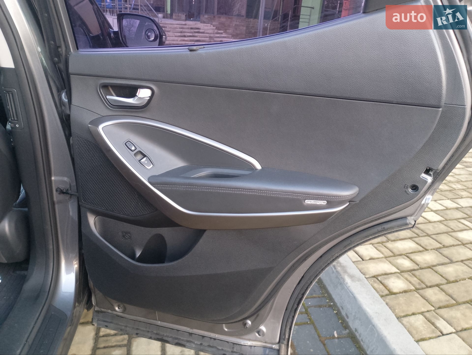 Hyundai Santa FE 2016 VIN KMHSW81UBGU637353 фото оголошення 19 з 35