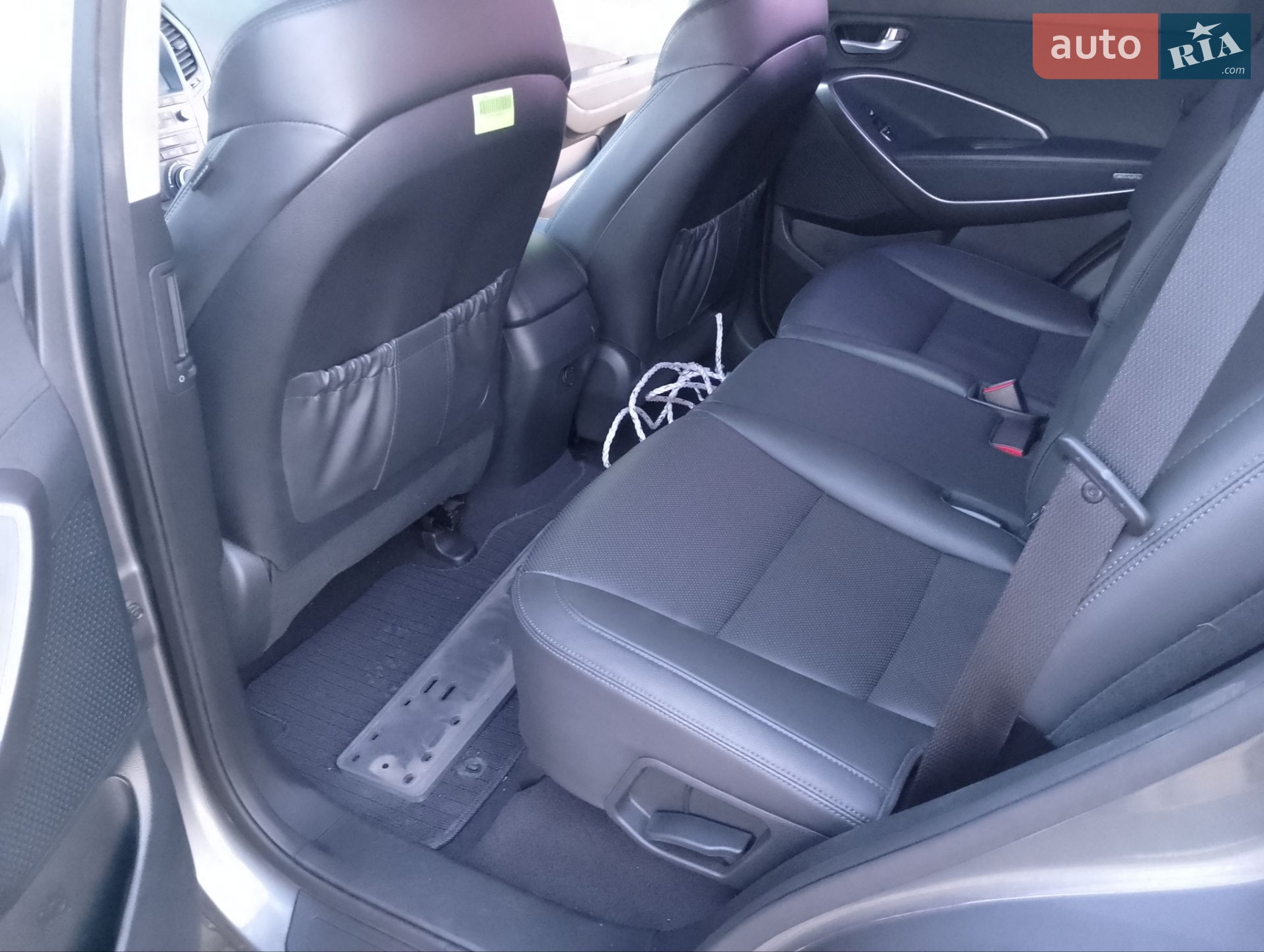 Hyundai Santa FE 2016 VIN KMHSW81UBGU637353 фото оголошення 30 з 35