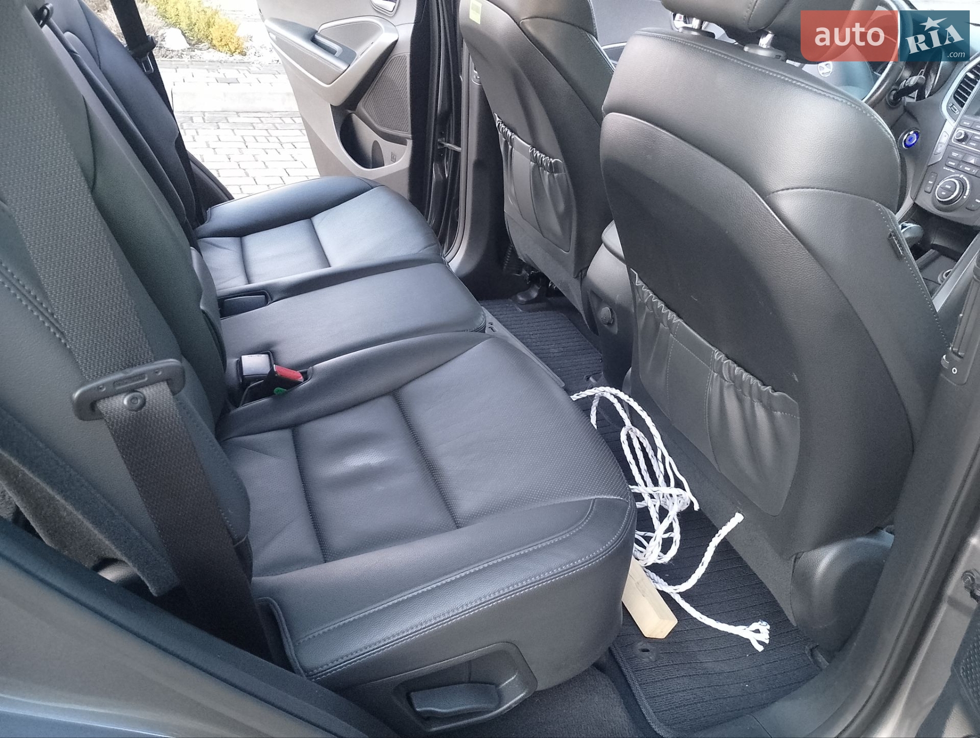 Hyundai Santa FE 2016 VIN KMHSW81UBGU637353 фото оголошення 31 з 35