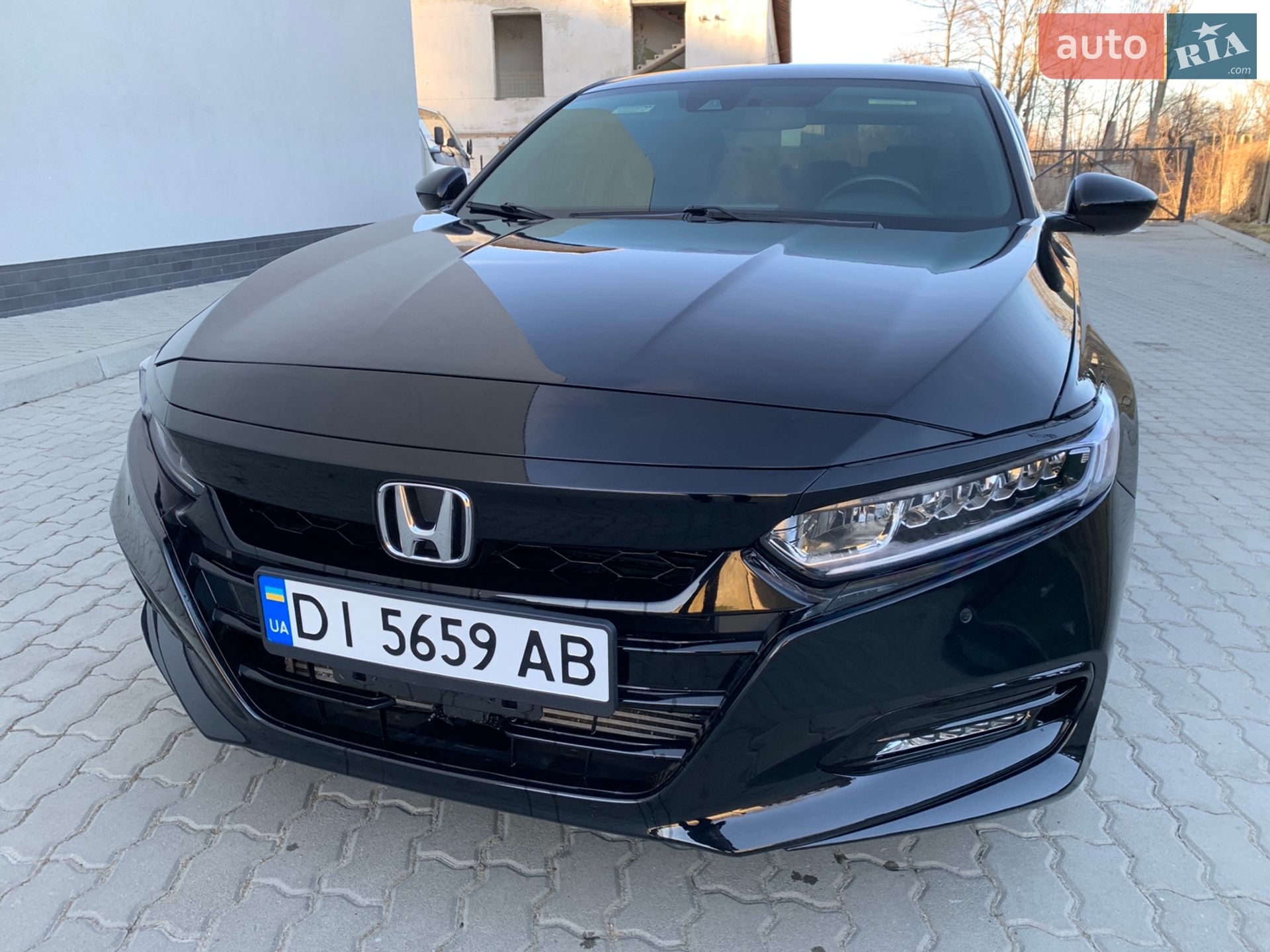Honda Accord 2019 VIN 1HGCV1F38KA104496 фото оголошення 25 з 101