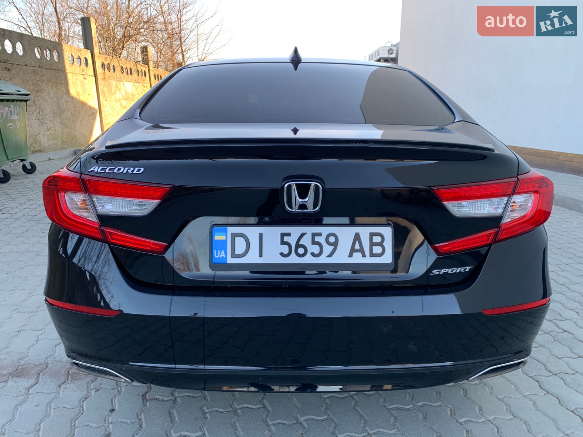 Honda Accord 2019 VIN 1HGCV1F38KA104496 фото оголошення 34 з 101