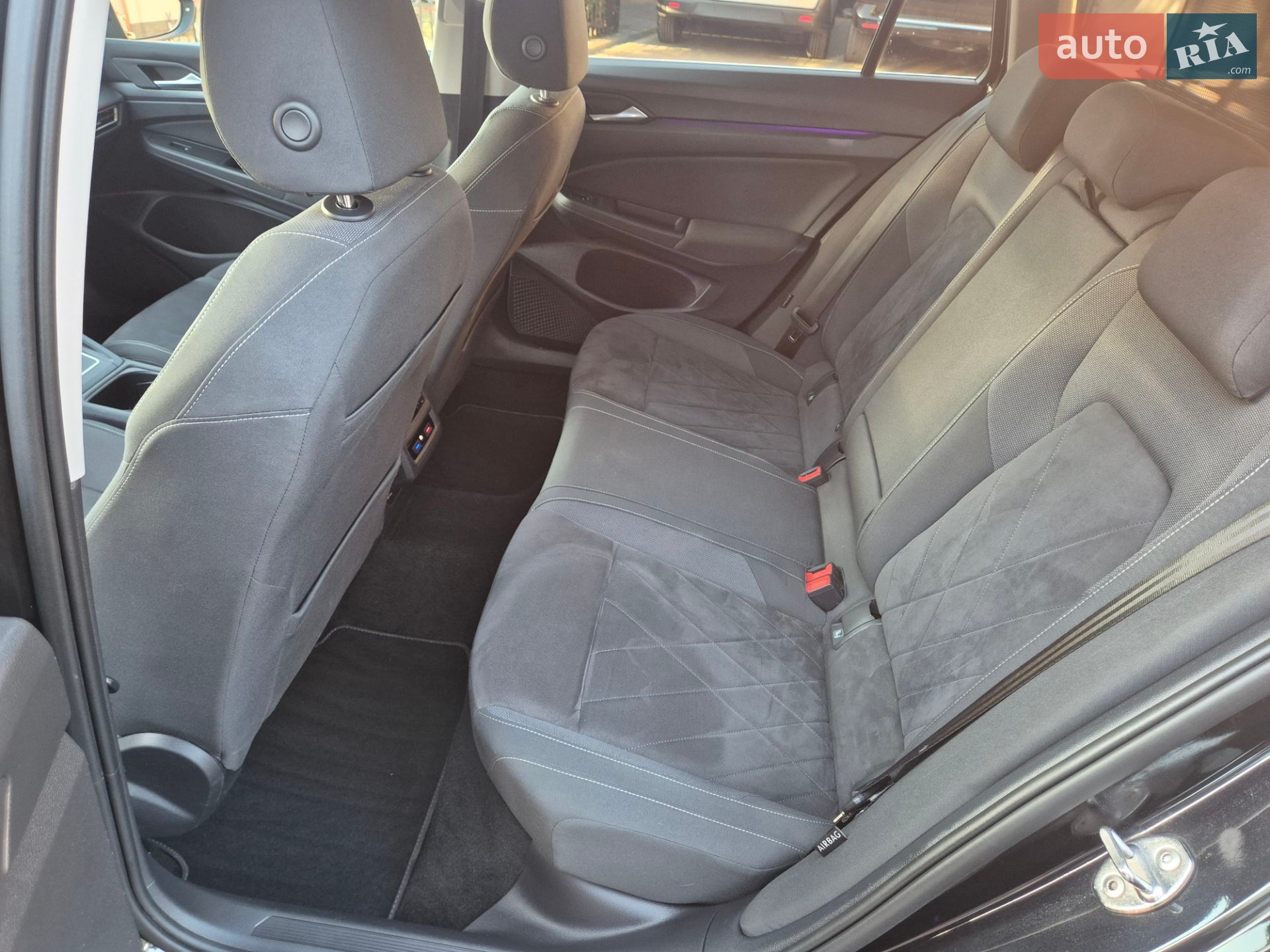 Volkswagen Golf 2020 VIN WVWZZZCDZMW503758 фото оголошення 30 з 75