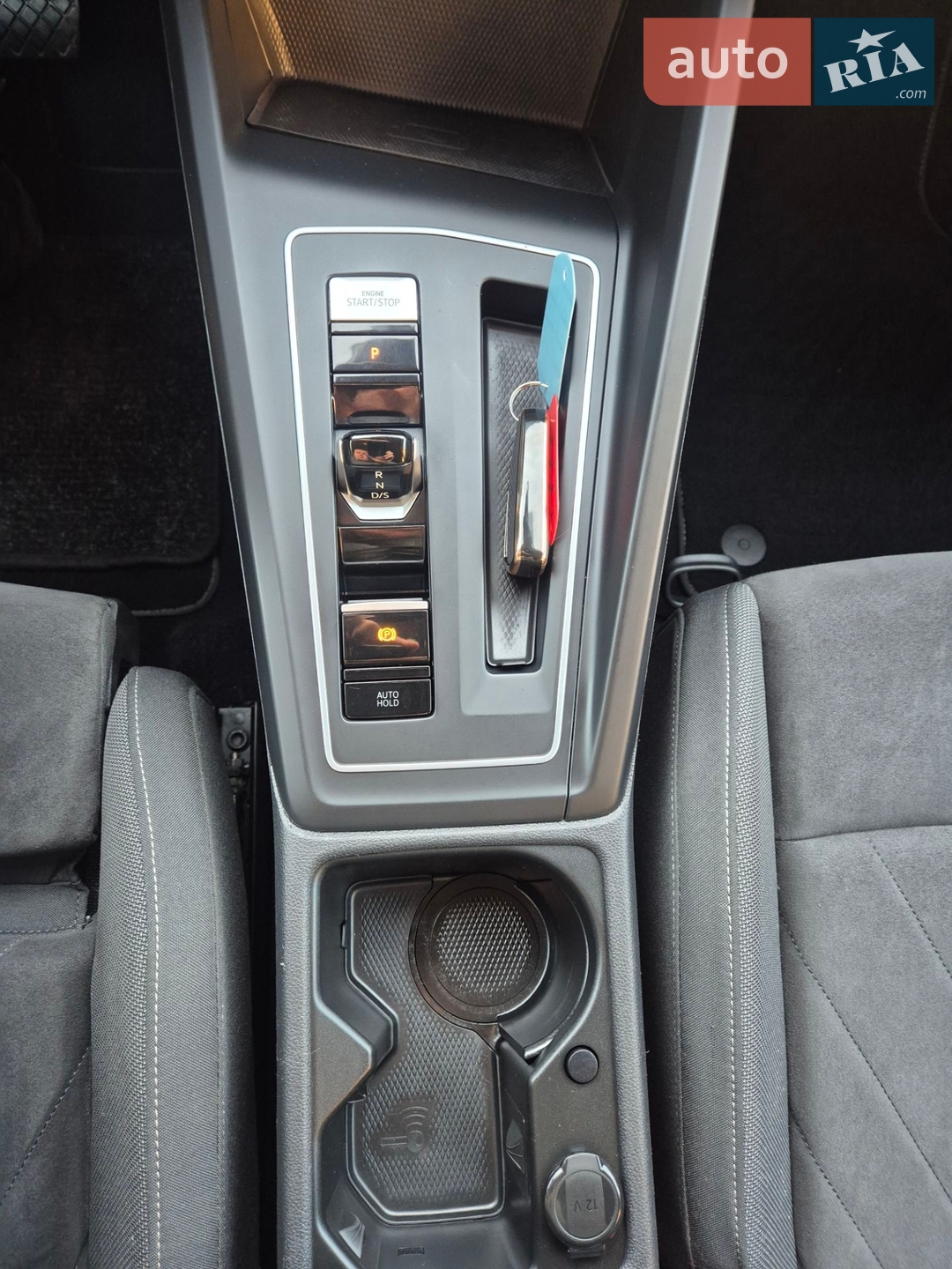 Volkswagen Golf 2020 VIN WVWZZZCDZMW503758 фото оголошення 34 з 75