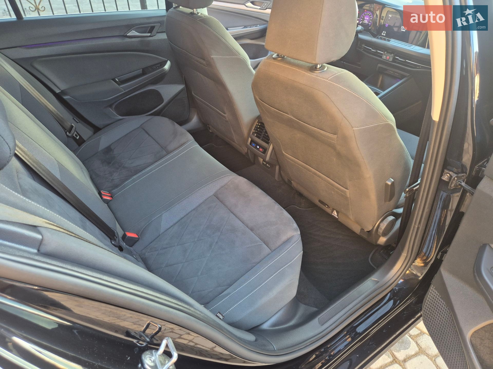 Volkswagen Golf 2020 VIN WVWZZZCDZMW503758 фото оголошення 28 з 75