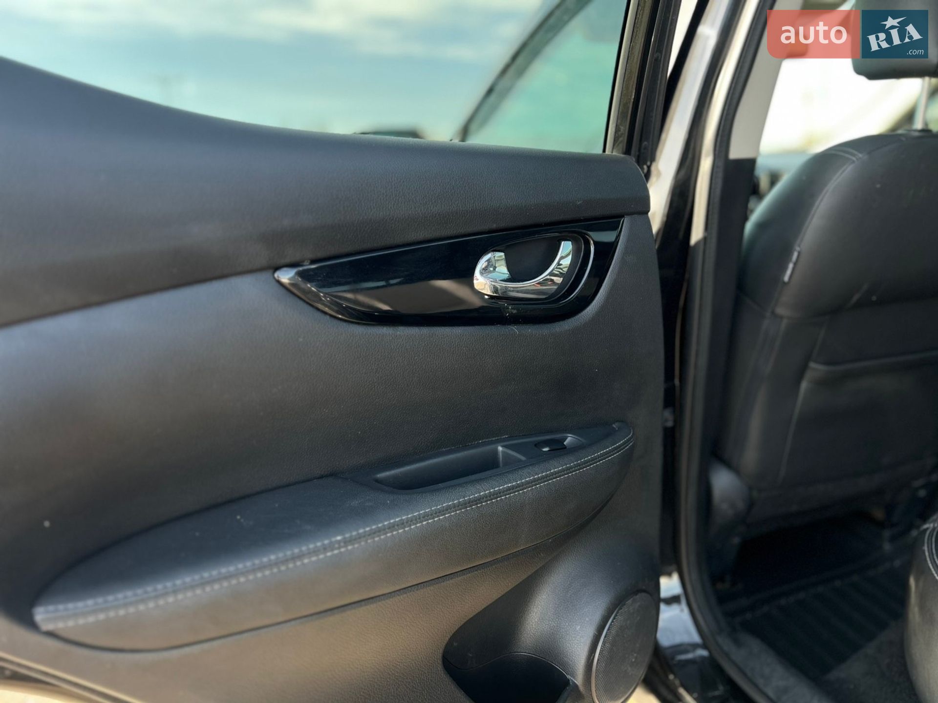 Nissan Qashqai 2014 VIN SJNFDAJ11U1077467 фото оголошення 26 з 53