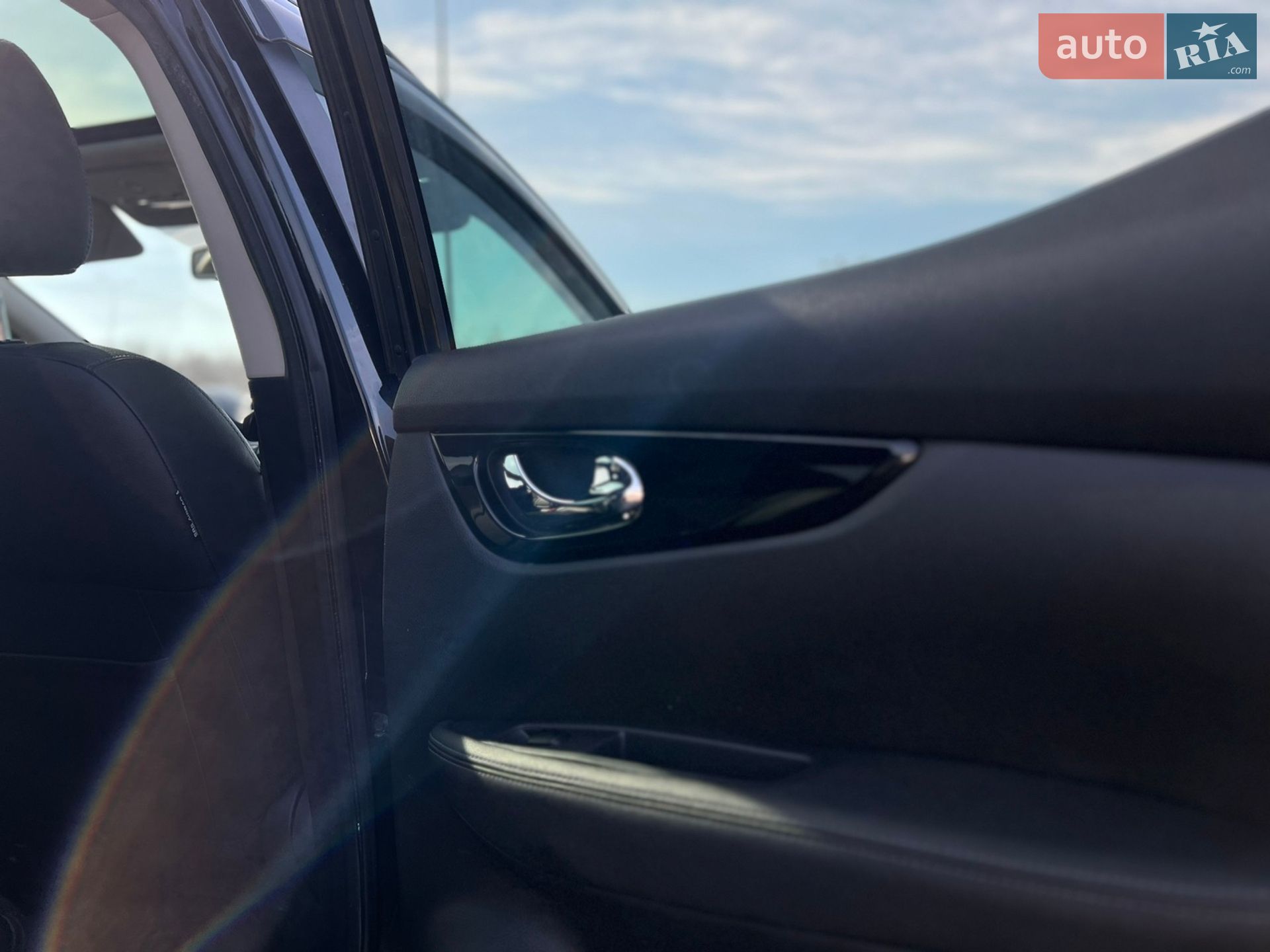 Nissan Qashqai 2014 VIN SJNFDAJ11U1077467 фото оголошення 52 з 53