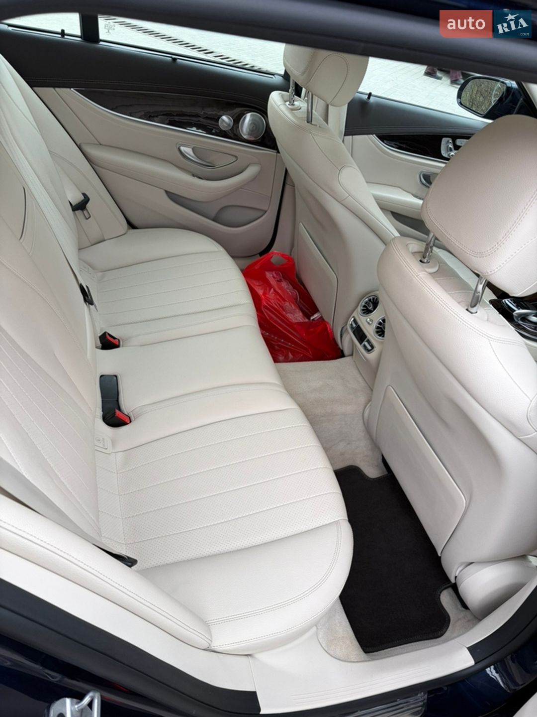 Mercedes-Benz E-Class 2020 VIN W1KZH6JB2LA850932 фото оголошення 13 з 23