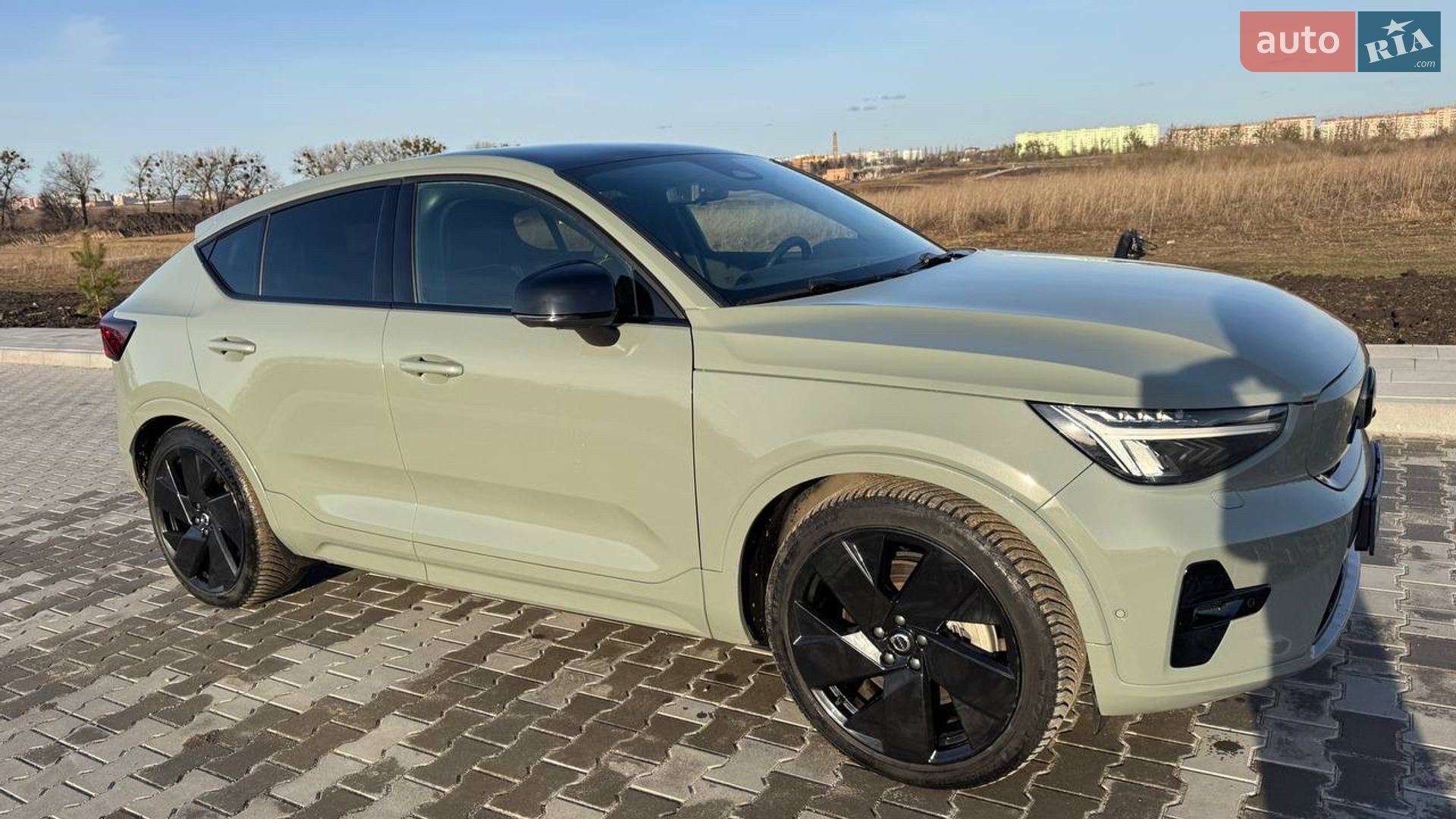 Volvo C40 Recharge 2023 VIN YV1XKEDV7P2060197 фото оголошення 4 з 34