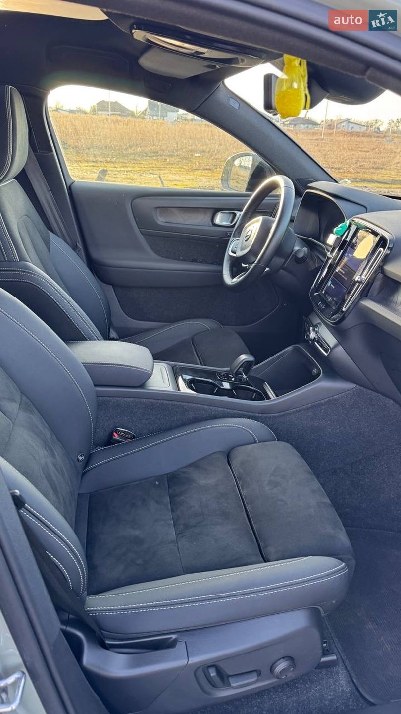 Volvo C40 Recharge 2023 VIN YV1XKEDV7P2060197 фото оголошення 7 з 34