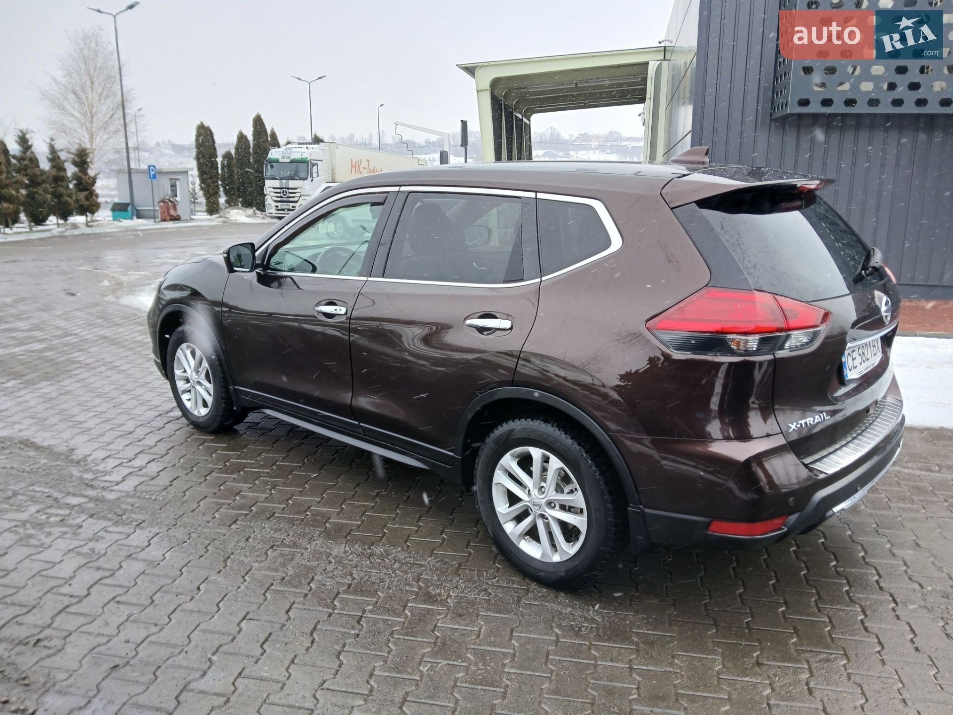 Nissan X-Trail 2017 VIN JN1TCAT32U0105144 фото оголошення 4 з 17
