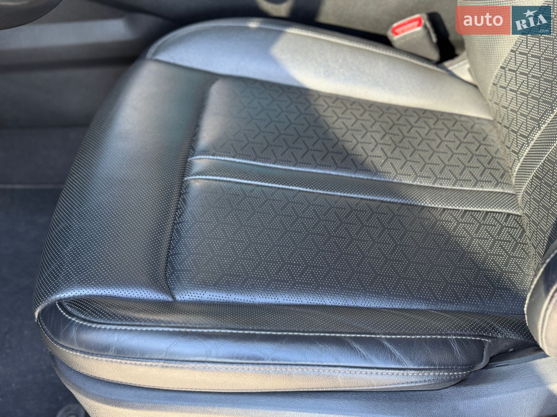 Kia Sorento 2021 VIN KNARH81BGM5086097 фото оголошення 25 з 56