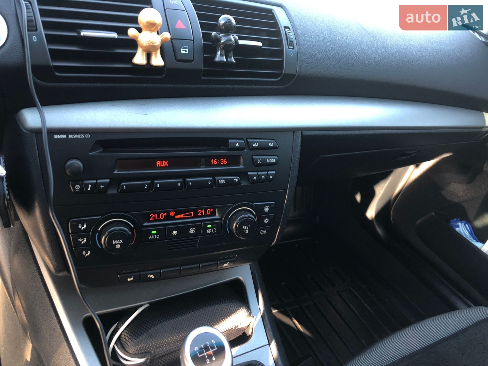 BMW 1 Series 2005 VIN WBAUF11050VA02270 фото оголошення 24 з 44