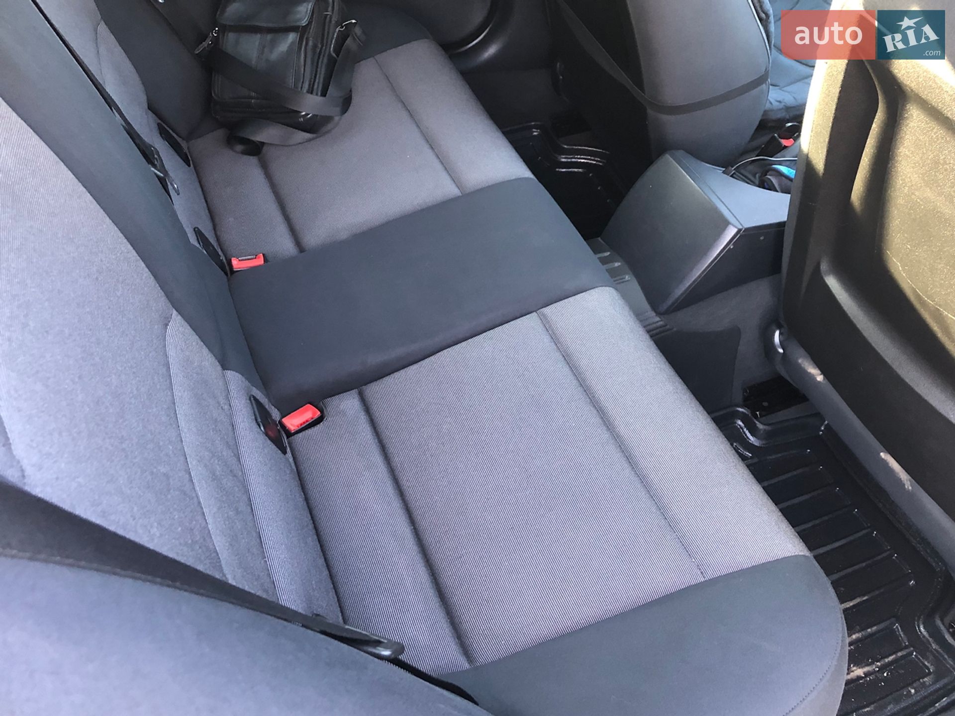 BMW 1 Series 2005 VIN WBAUF11050VA02270 фото оголошення 37 з 44