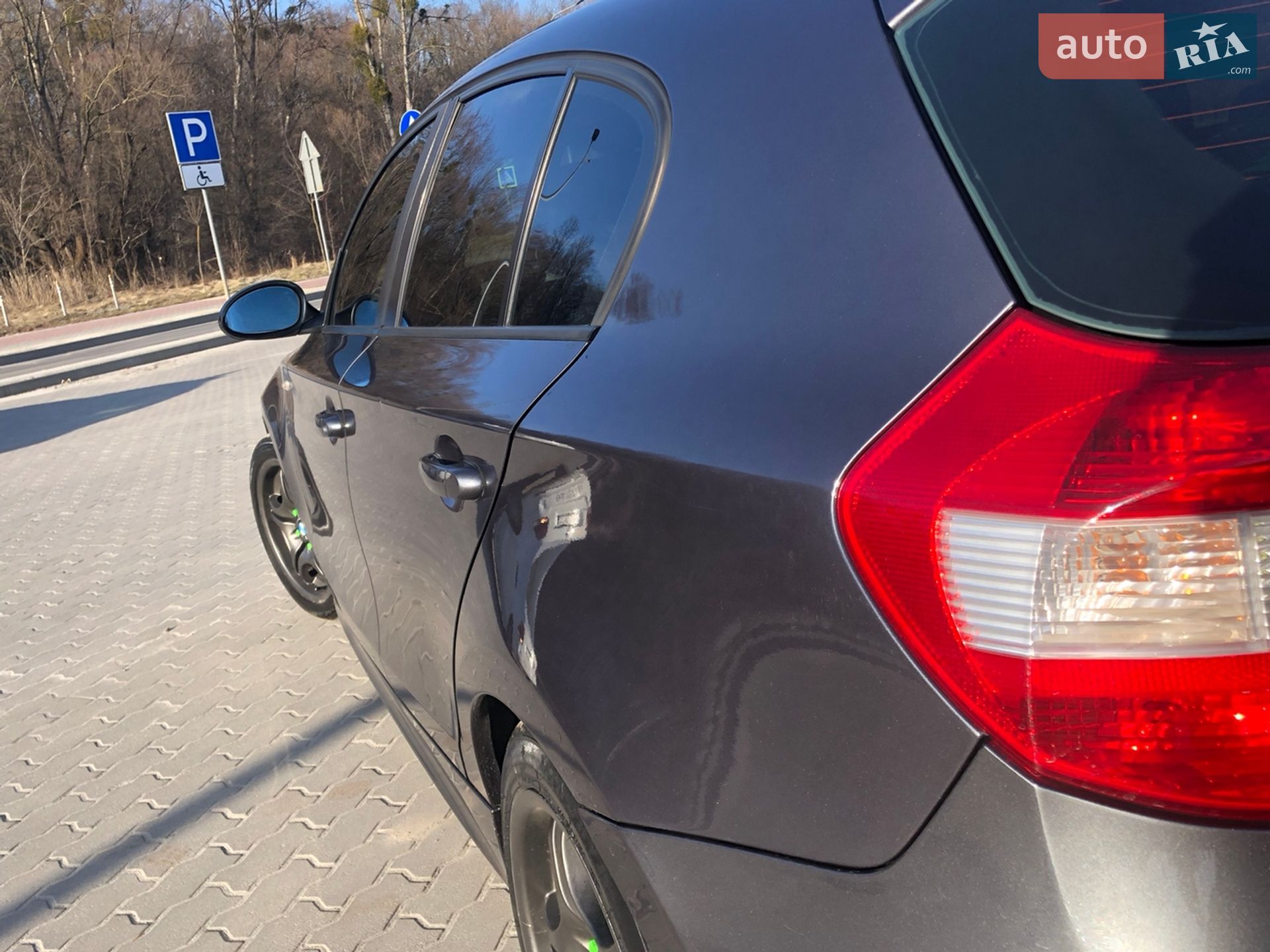 BMW 1 Series 2005 VIN WBAUF11050VA02270 фото оголошення 11 з 44