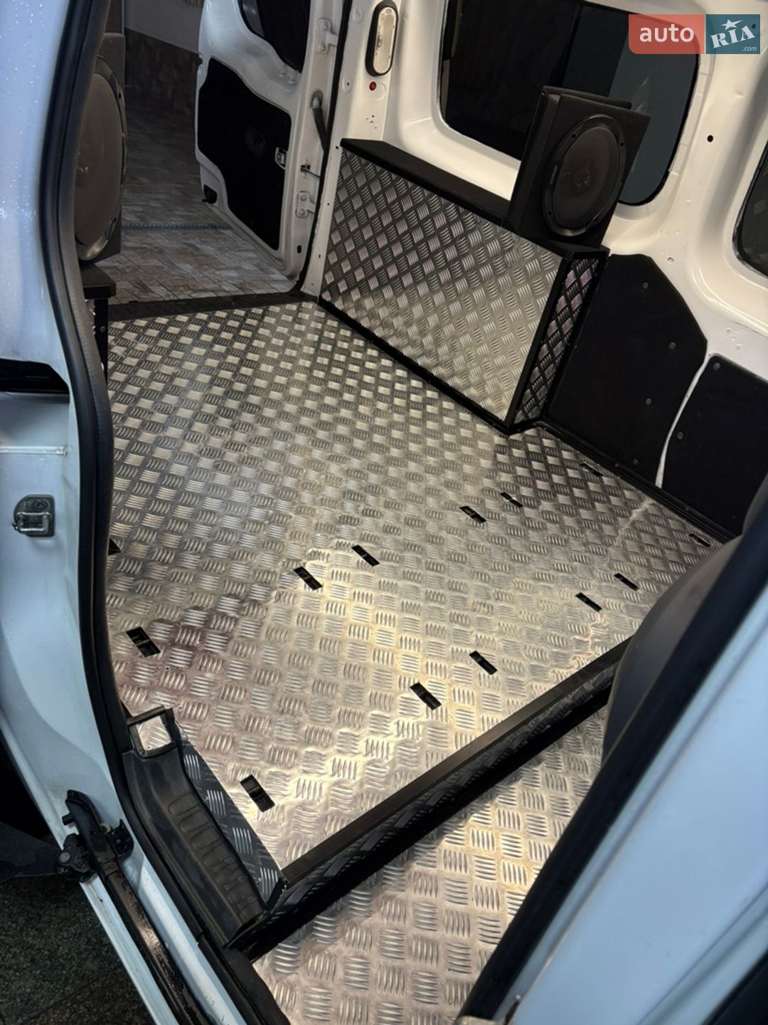 Renault Kangoo 2014 VIN VF1FW18H551079551 фото оголошення 24 з 32