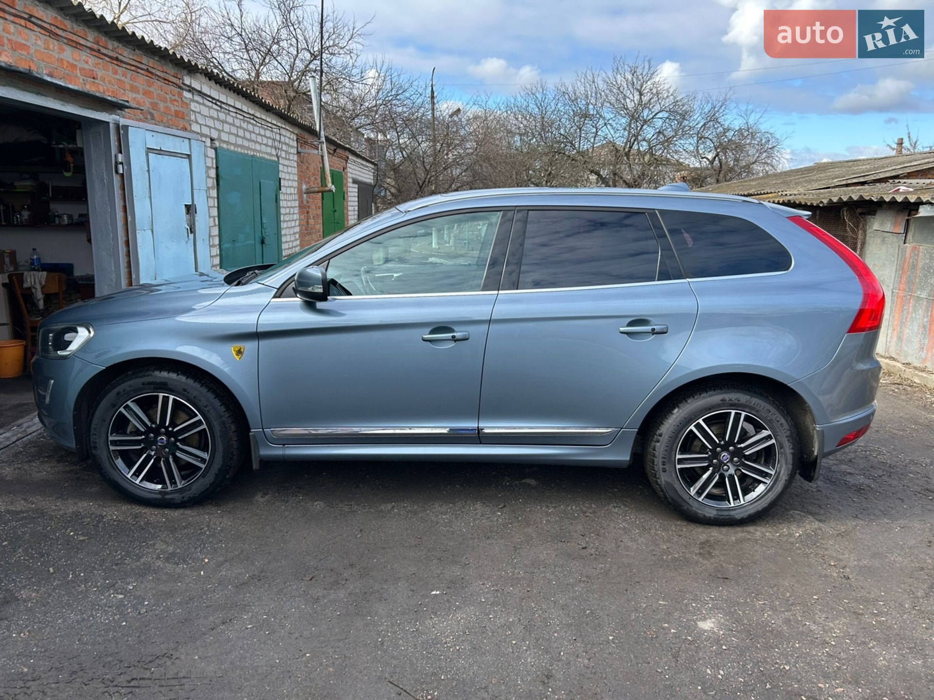 Volvo XC60 2016 VIN YV1DZA5C6H2043087 фото оголошення 2 з 51