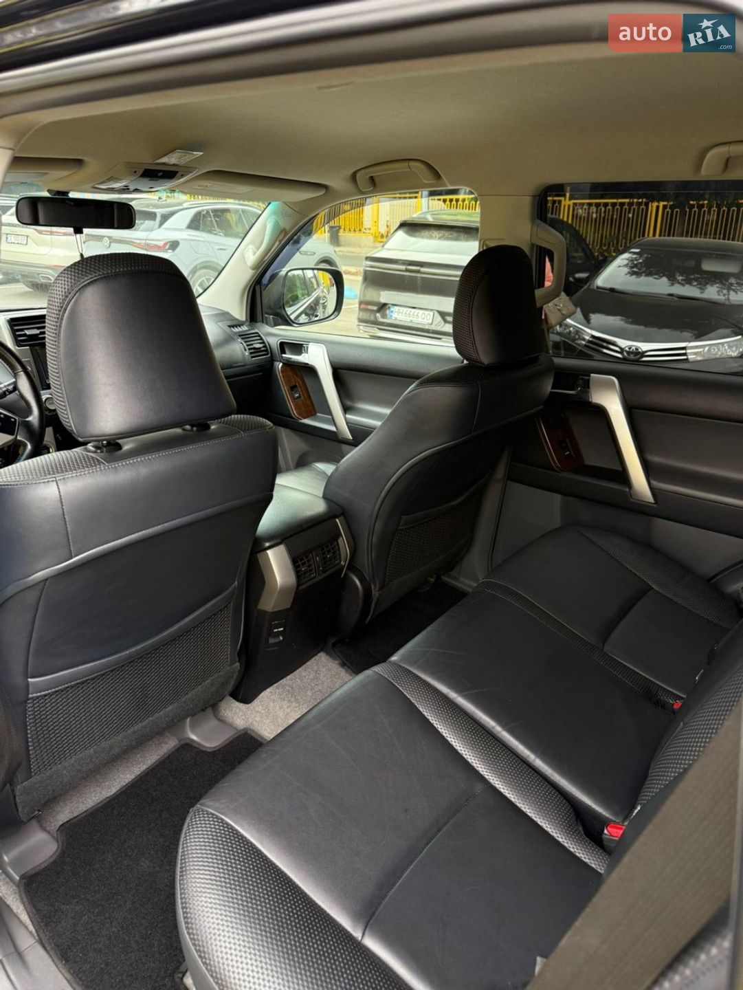 Toyota Land Cruiser Prado 2012 VIN JTEBH3FJ105050519 фото оголошення 7 з 24