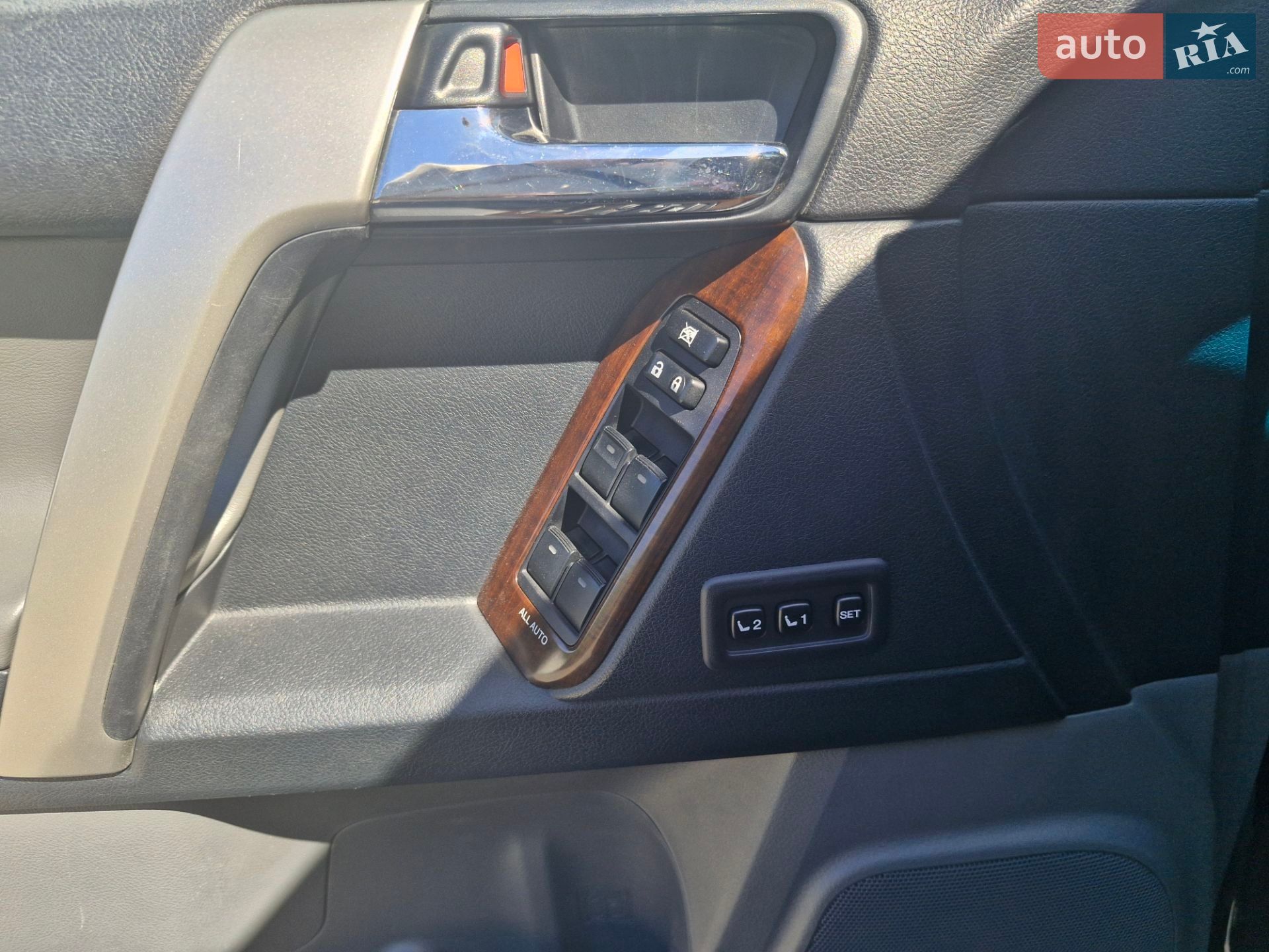 Toyota Land Cruiser Prado 2012 VIN JTEBH3FJ105050519 фото оголошення 20 з 24