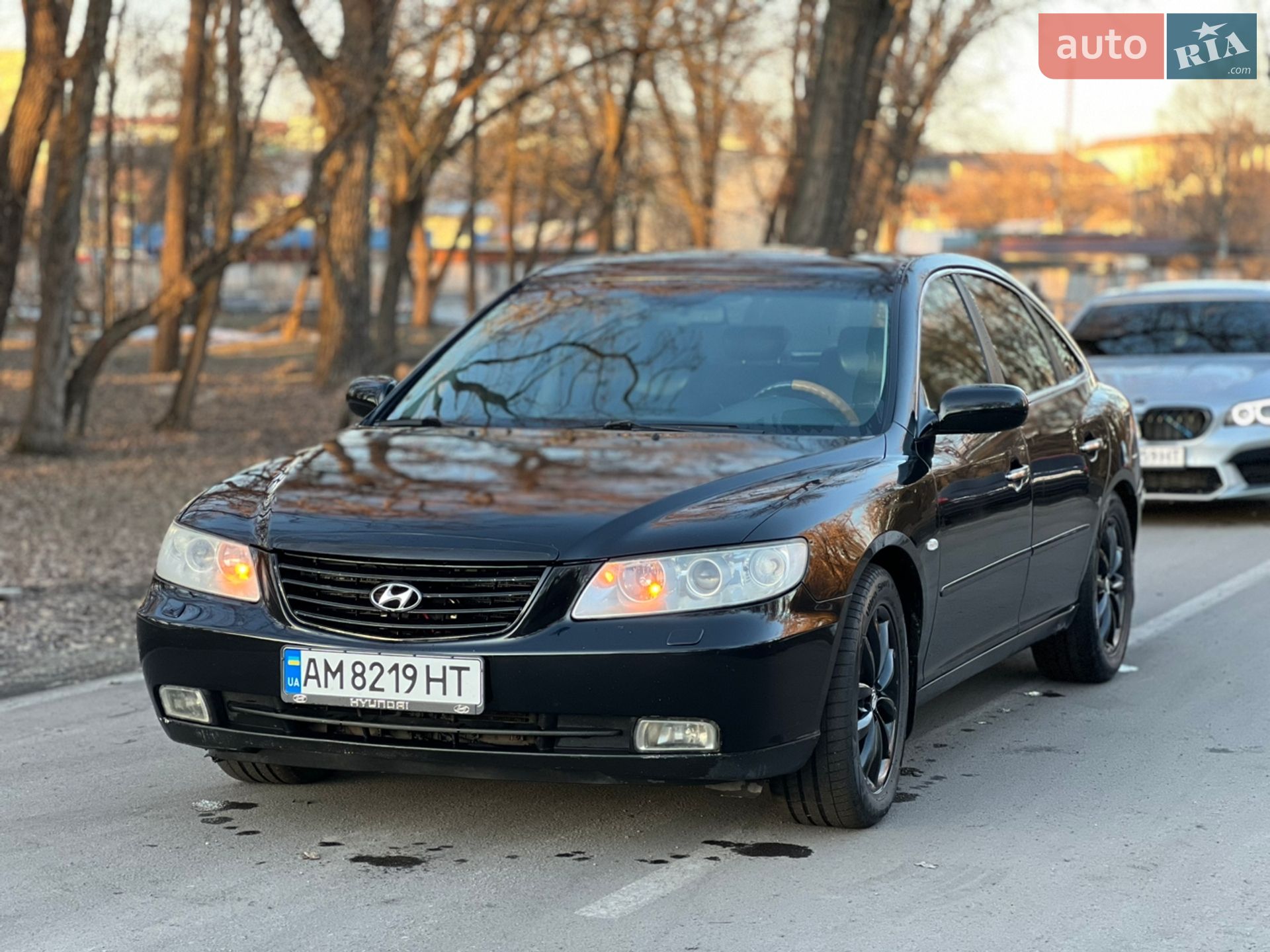 Hyundai Grandeur 2008 VIN KMHFC41DP8A308967 фото оголошення 2 з 18