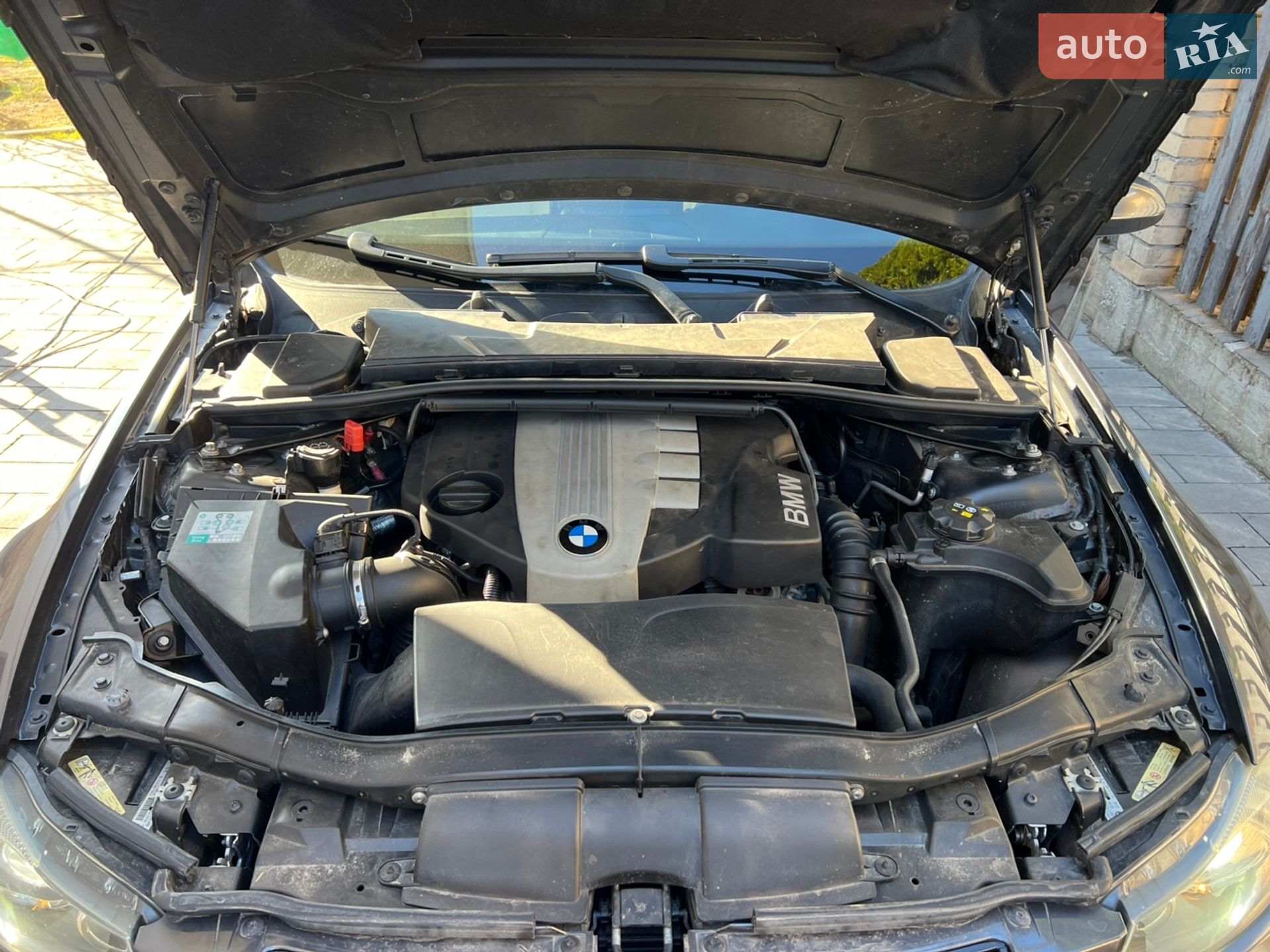 BMW 3 Series 2008 VIN WBAVU51080A320857 фото оголошення 11 з 28