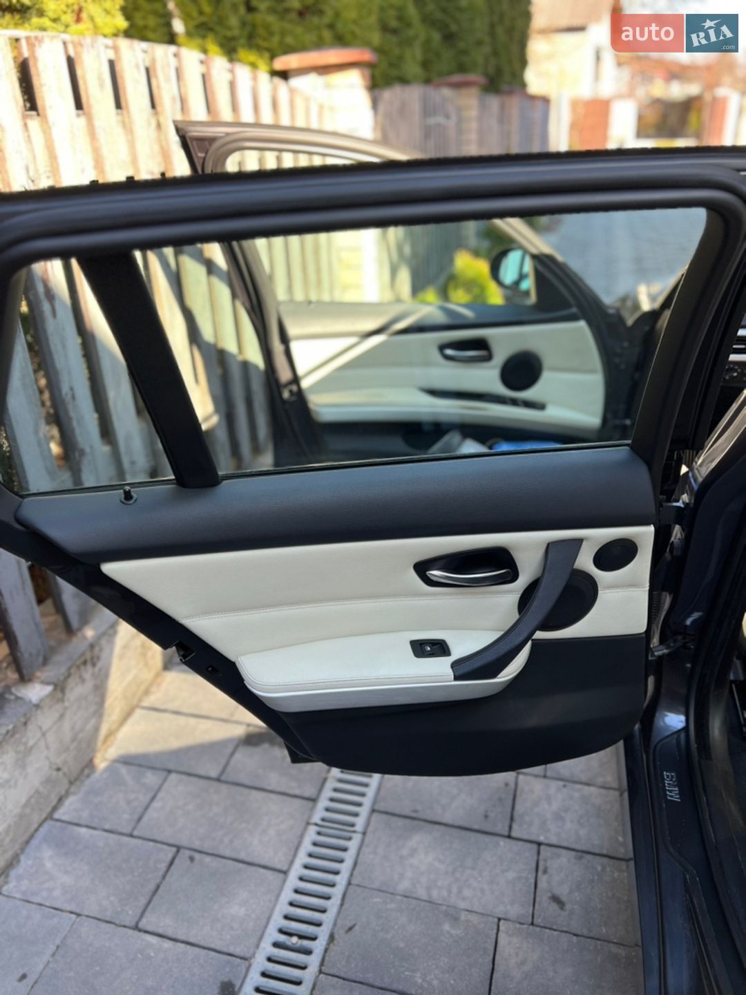 BMW 3 Series 2008 VIN WBAVU51080A320857 фото оголошення 20 з 28