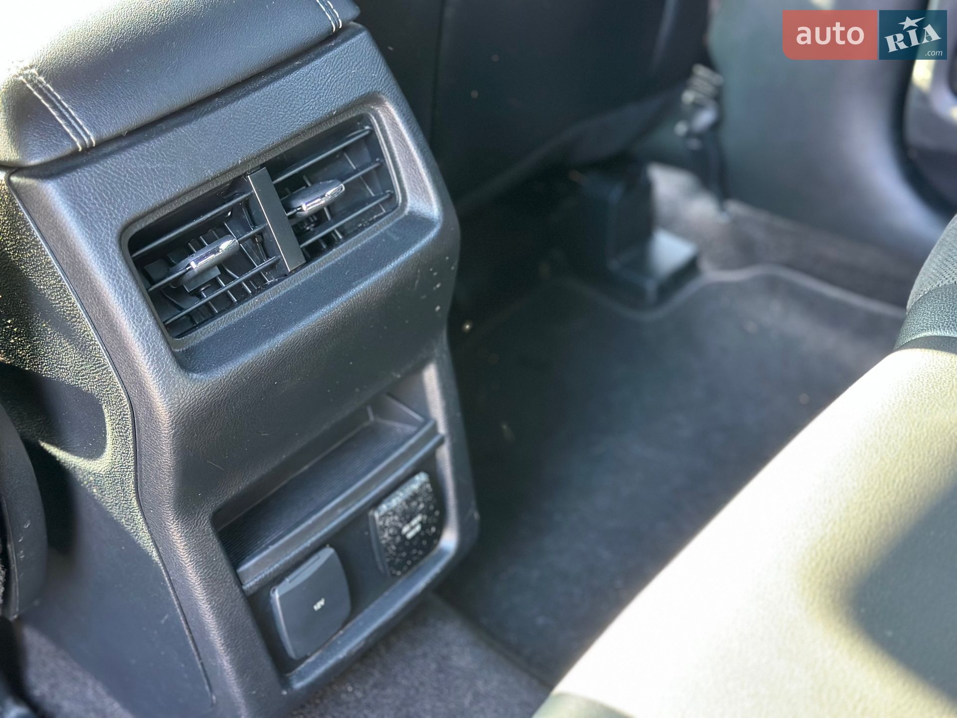 Ford Edge 2020 VIN 2FMPK4AP6LBA95755 фото оголошення 41 з 51
