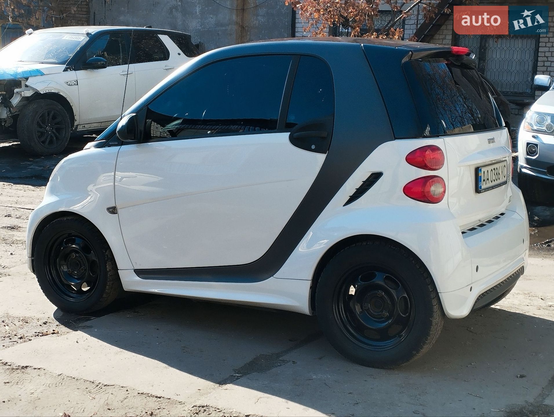 Smart Fortwo 2014 VIN WMEEJ9AA0FK833097 фото оголошення 5 з 24