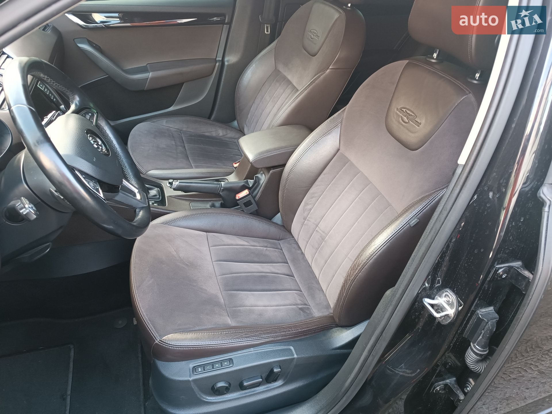 Skoda Octavia 2016 VIN TMBLK9NE9H0053985 фото оголошення 36 з 65