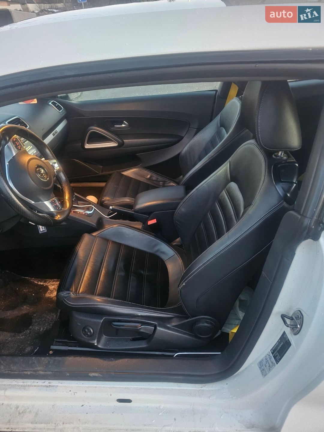 Volkswagen Scirocco 2011 VIN WVWZZZ13ZBV027410 фото оголошення 9 з 28