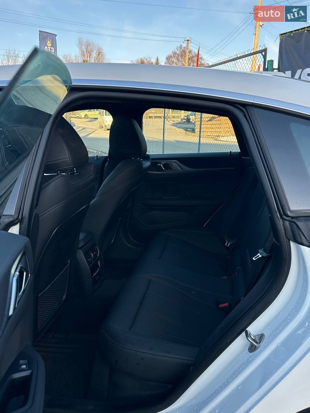 BMW i4 2023 VIN WBY73AW00RFR48393 фото оголошення 10 з 17