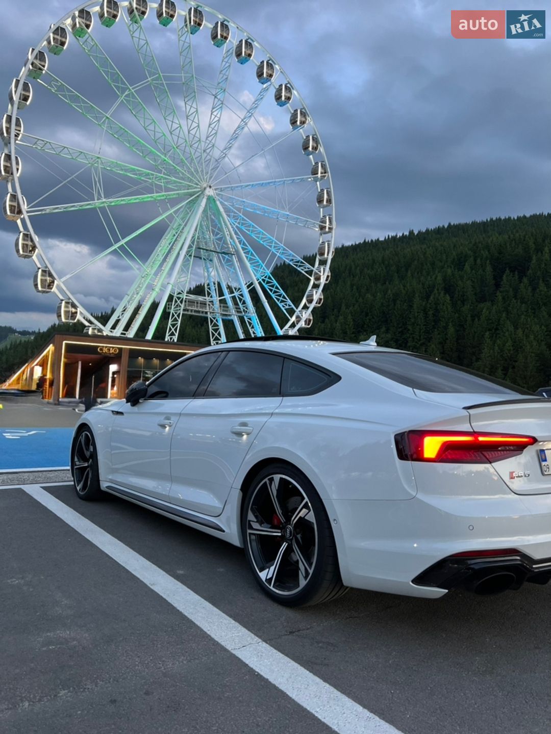 Audi RS5 2018 VIN WUABWCF54KA901075 фото оголошення 10 з 27