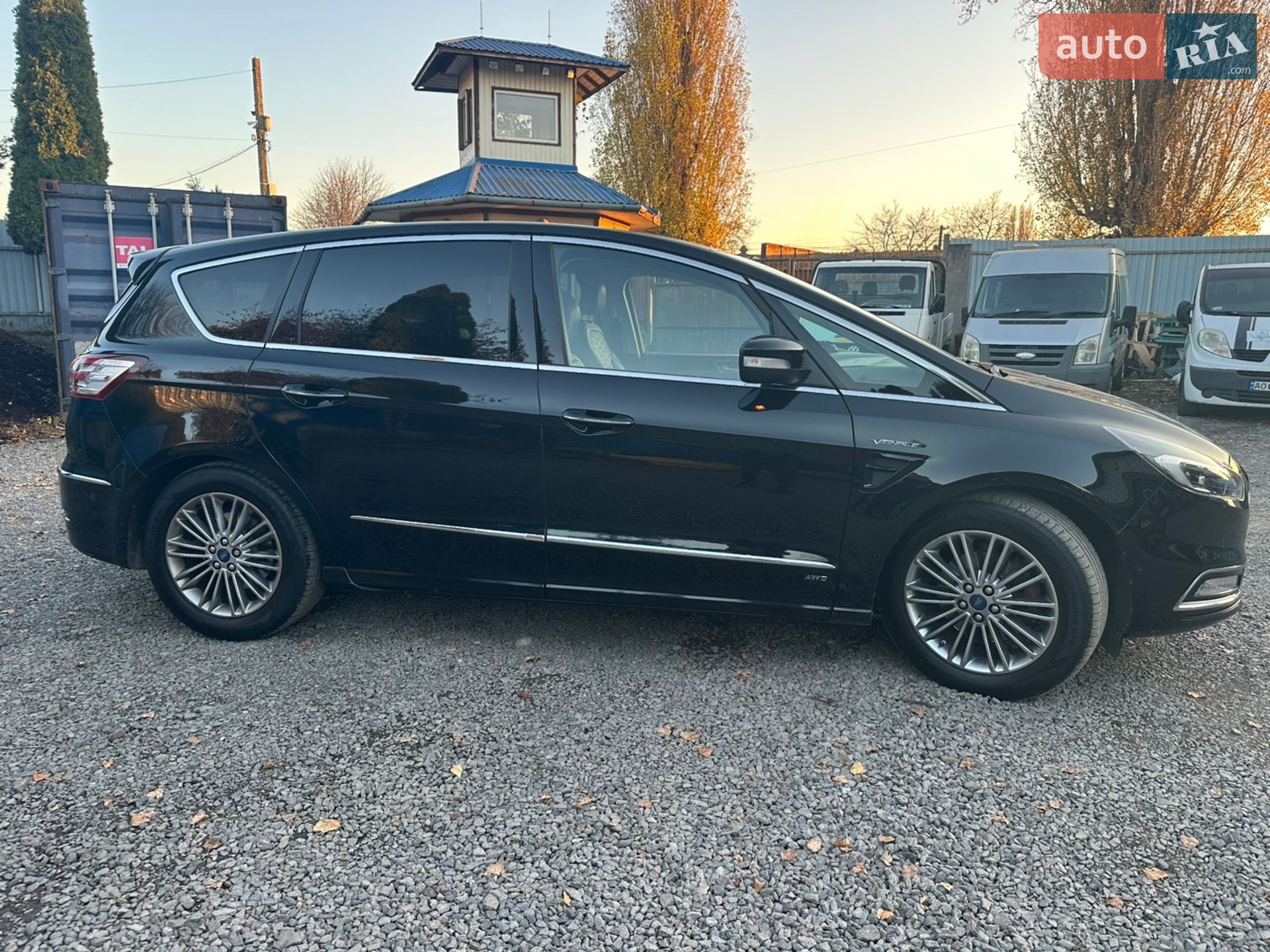 Ford S-Max 2017 VIN WF0JXXWPCJHU25323 фото оголошення 4 з 25