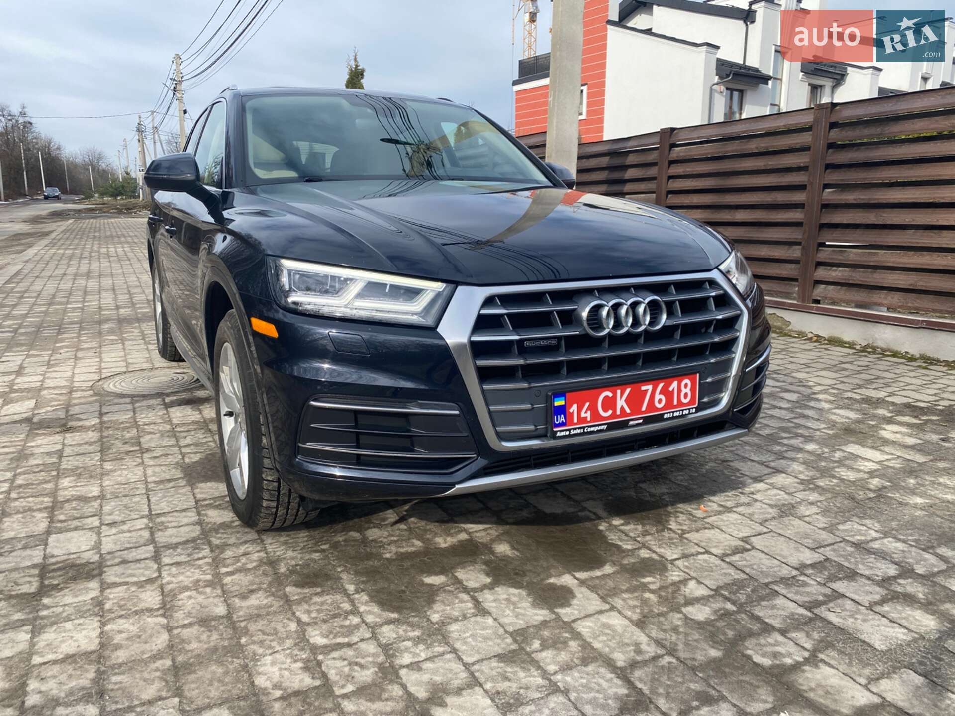 Audi Q5 2018 VIN WA1BNAFY2J2232841 фото оголошення 2 з 25