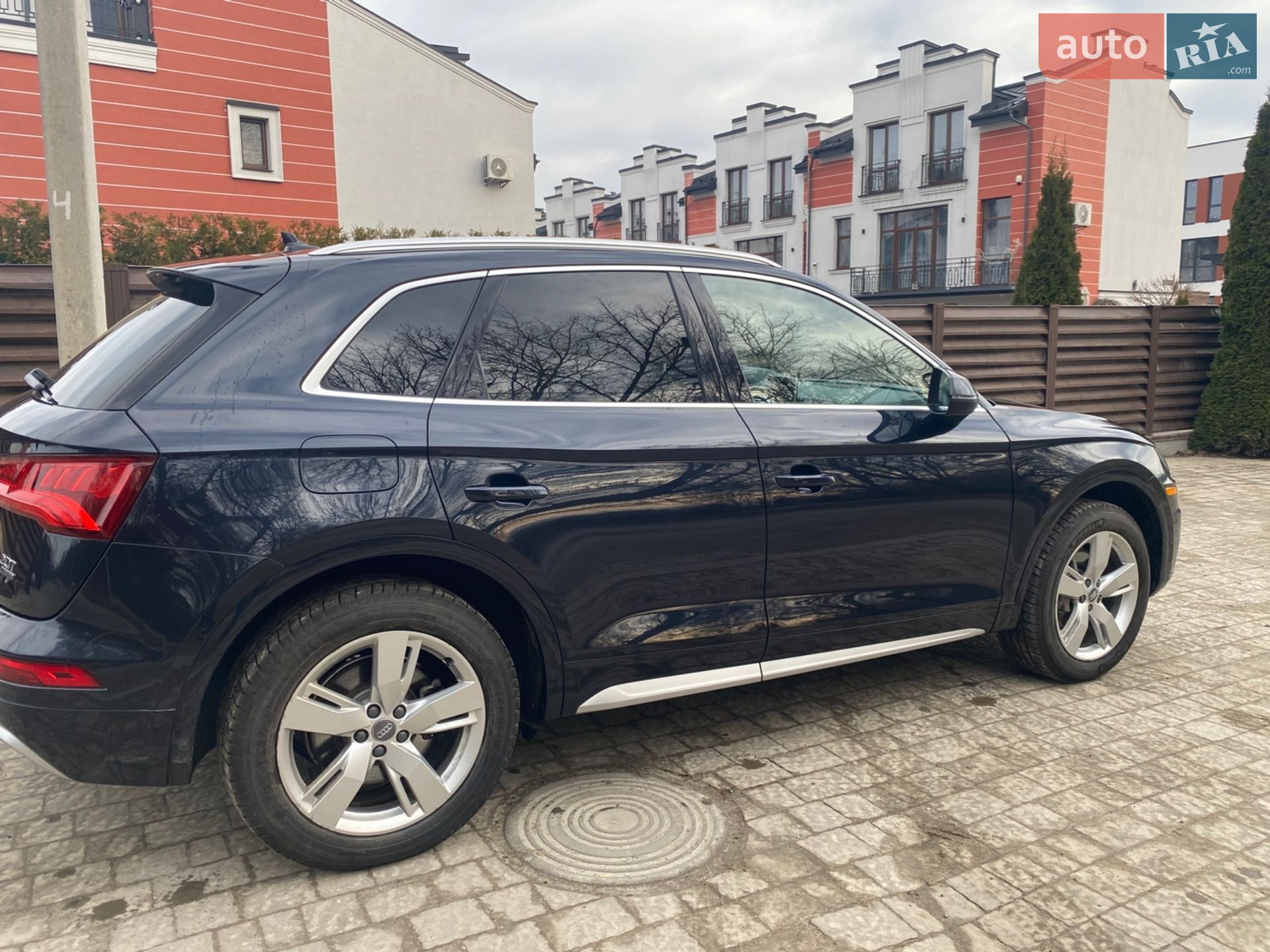 Audi Q5 2018 VIN WA1BNAFY2J2232841 фото оголошення 9 з 25
