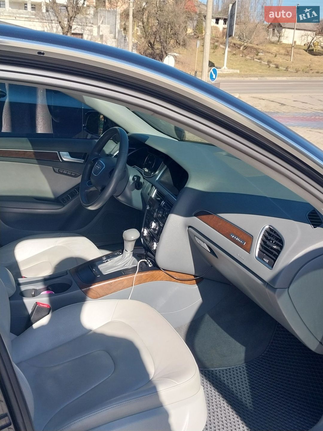 Audi A4 2013 VIN WAUFFAFL0EN022278 фото оголошення 9 з 14