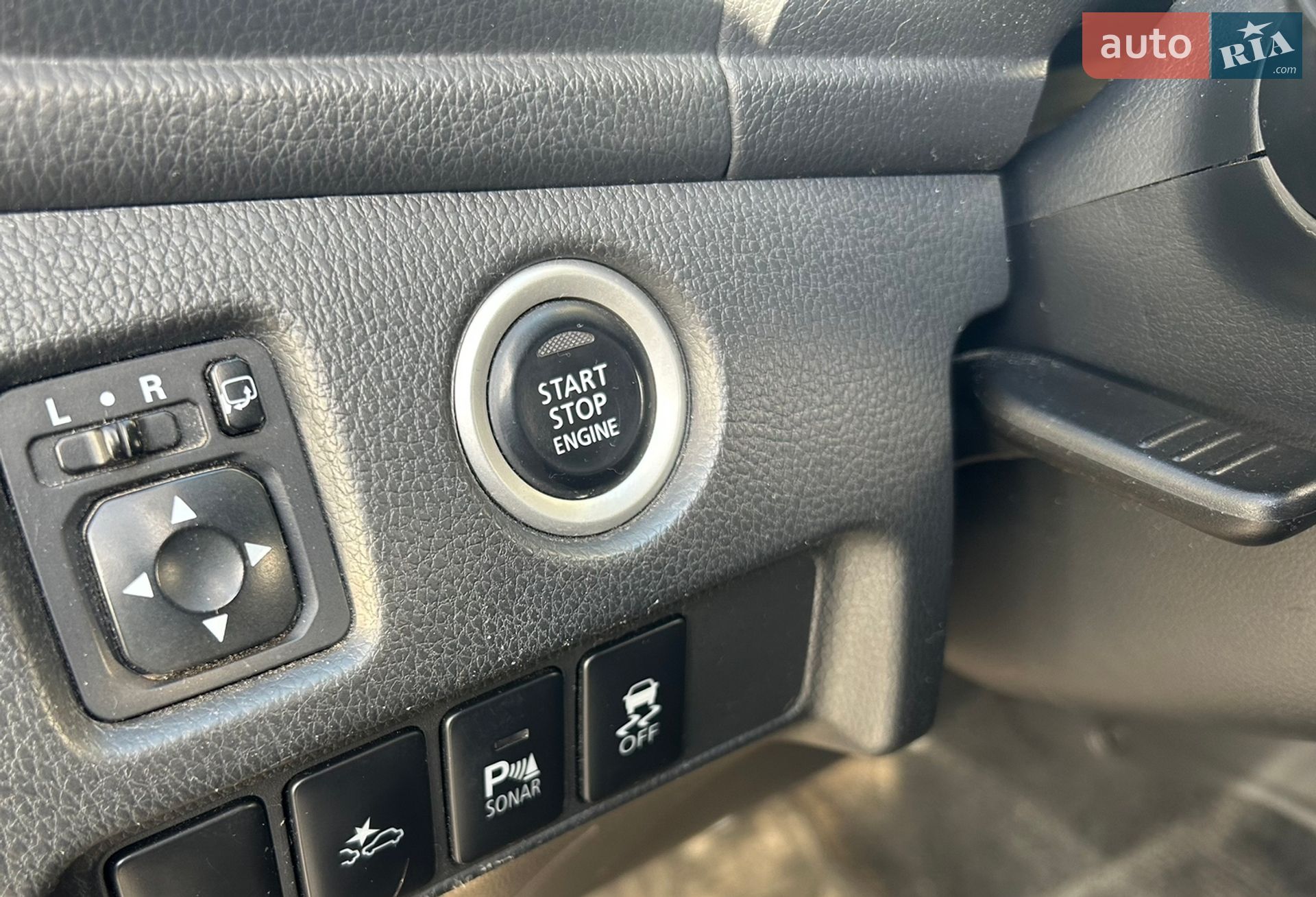 Mitsubishi Pajero Sport 2017 VIN MMCGUKS10HHZ06248 фото оголошення 22 з 54