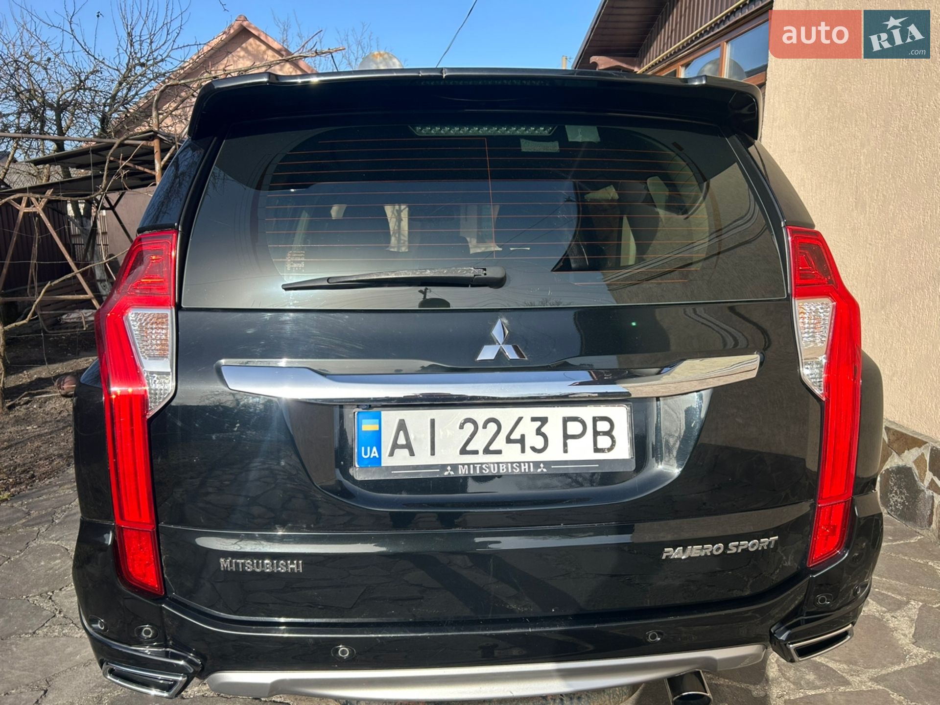 Mitsubishi Pajero Sport 2017 VIN MMCGUKS10HHZ06248 фото оголошення 24 з 54