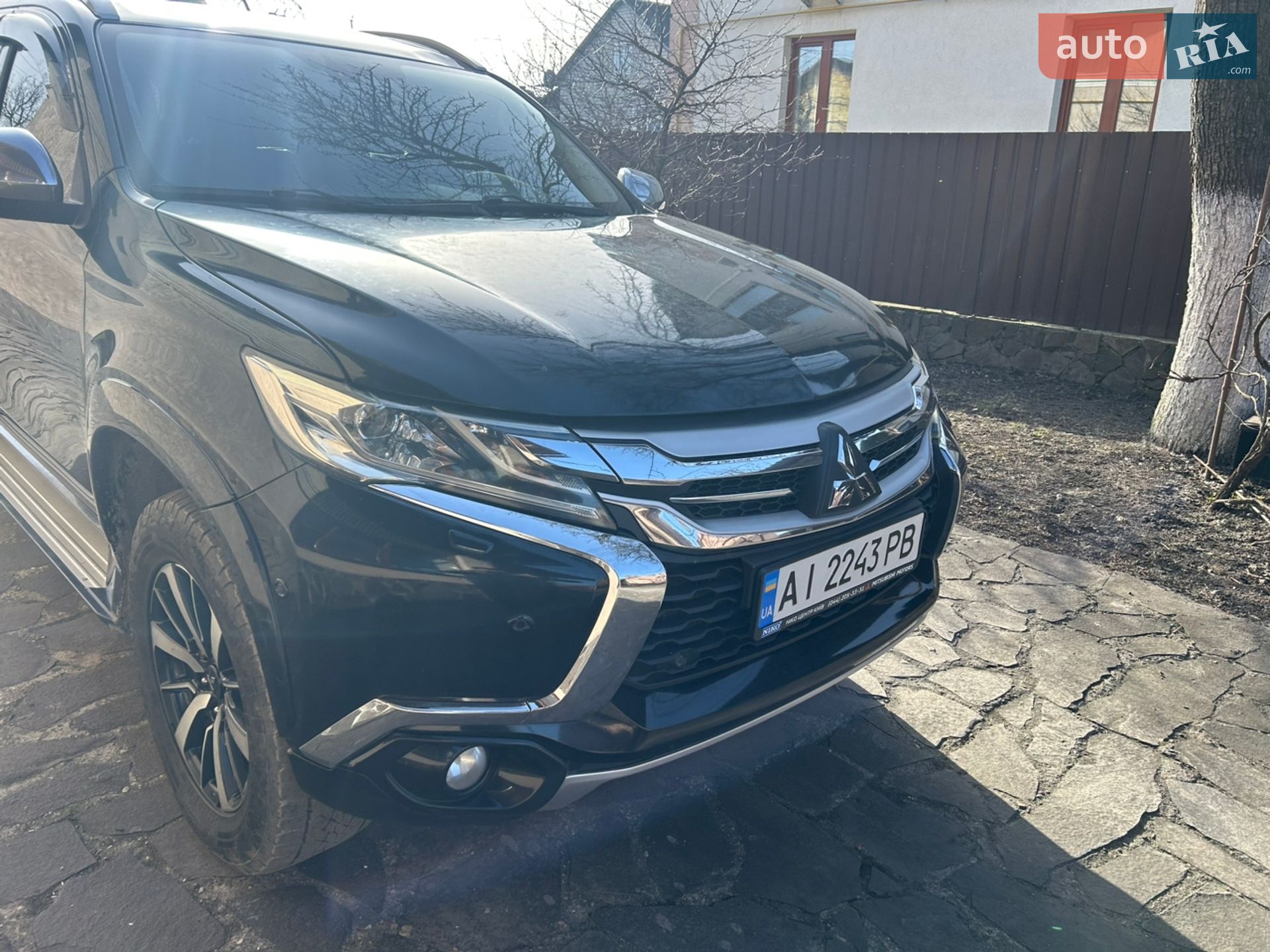 Mitsubishi Pajero Sport 2017 VIN MMCGUKS10HHZ06248 фото оголошення 52 з 54