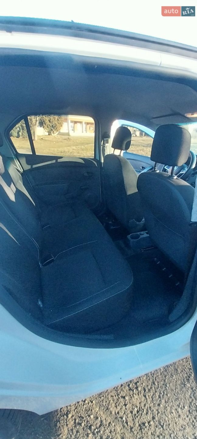 Renault Logan 2018 VIN VF14SRUC461486985 фото оголошення 29 з 37