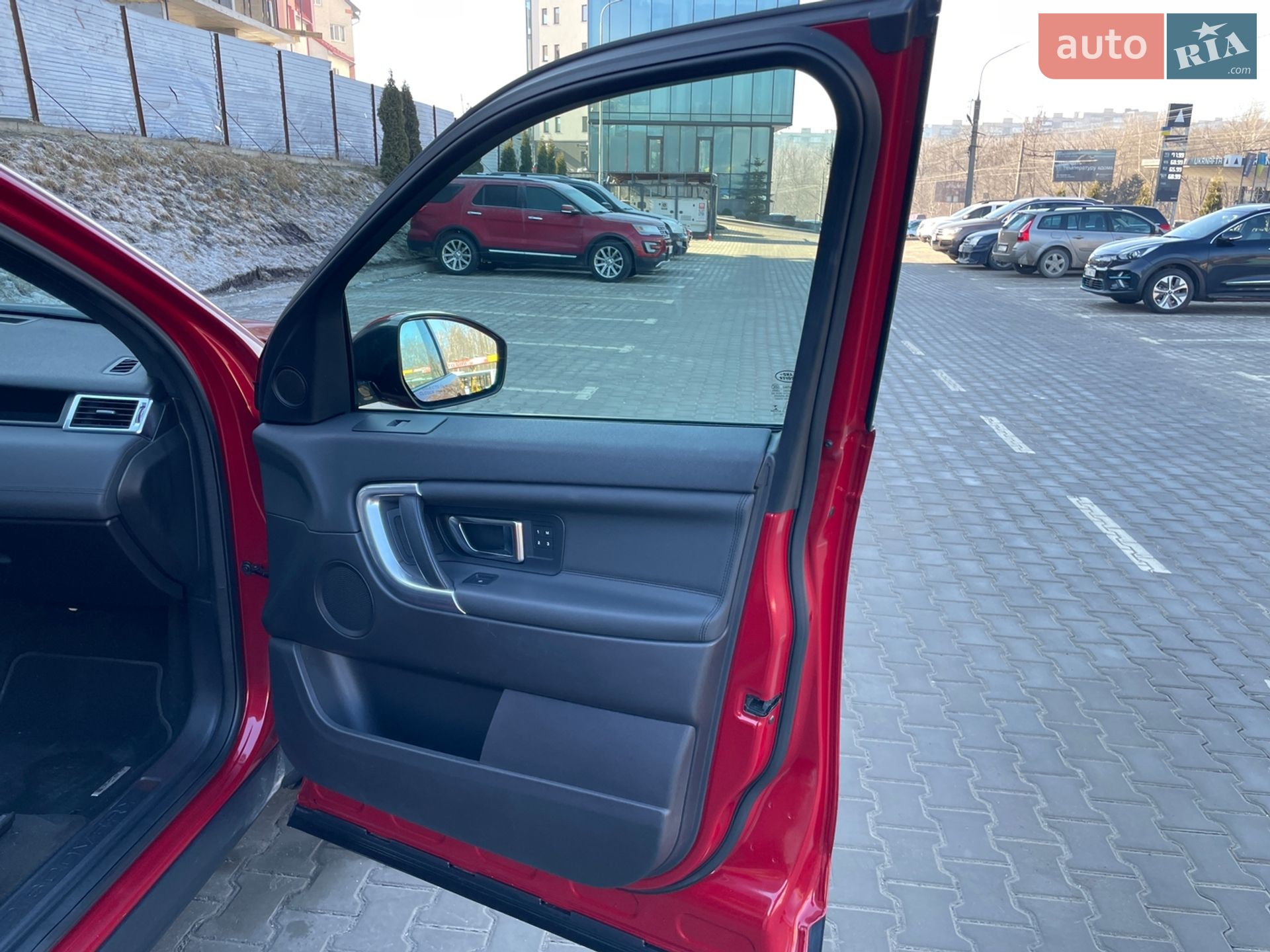 Land Rover Discovery Sport 2015 VIN SALCR2BGXGH566938 фото оголошення 50 з 149
