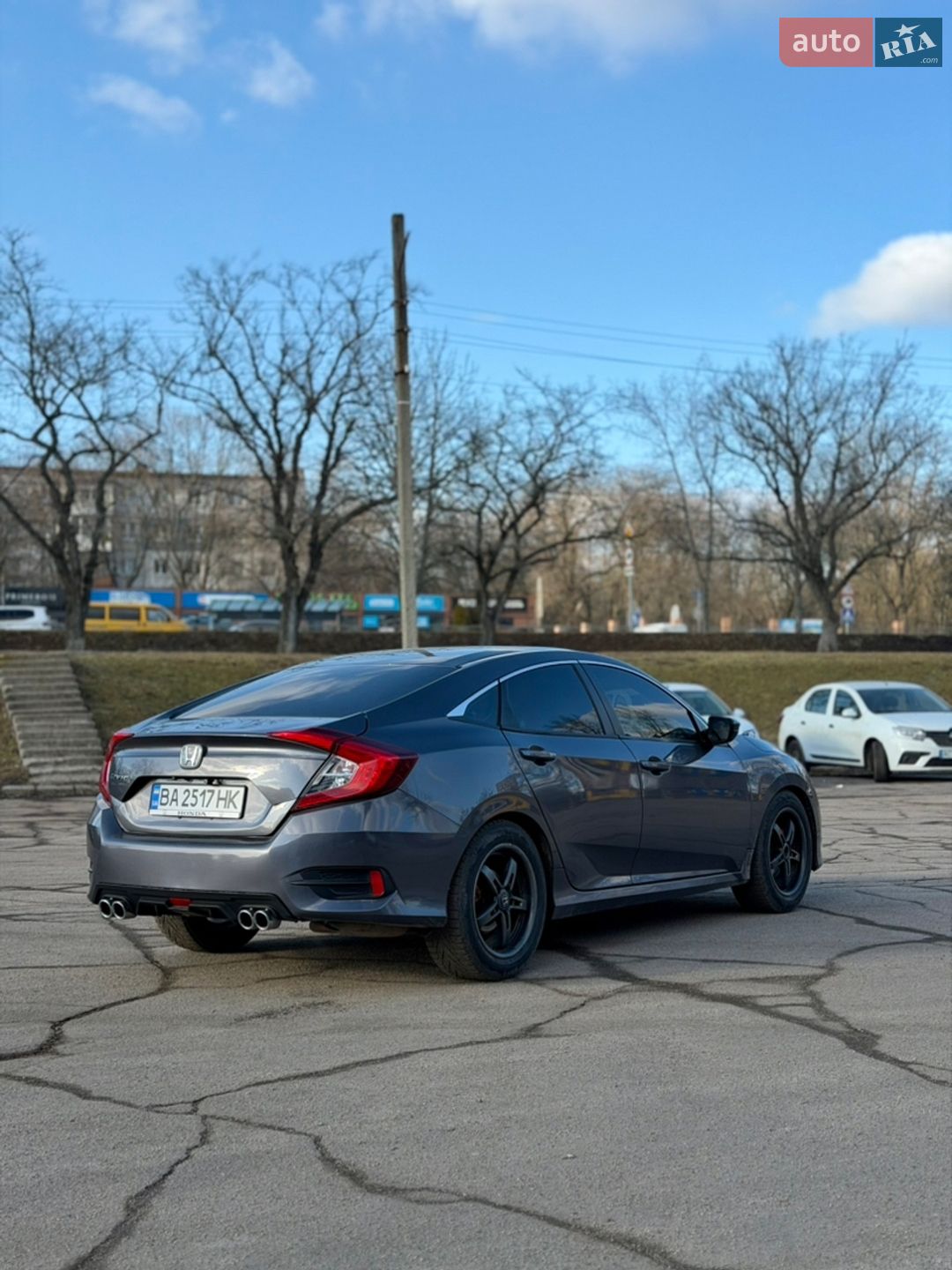 Honda Civic 2017 VIN 2HGFC2F51HH573739 фото оголошення 6 з 14