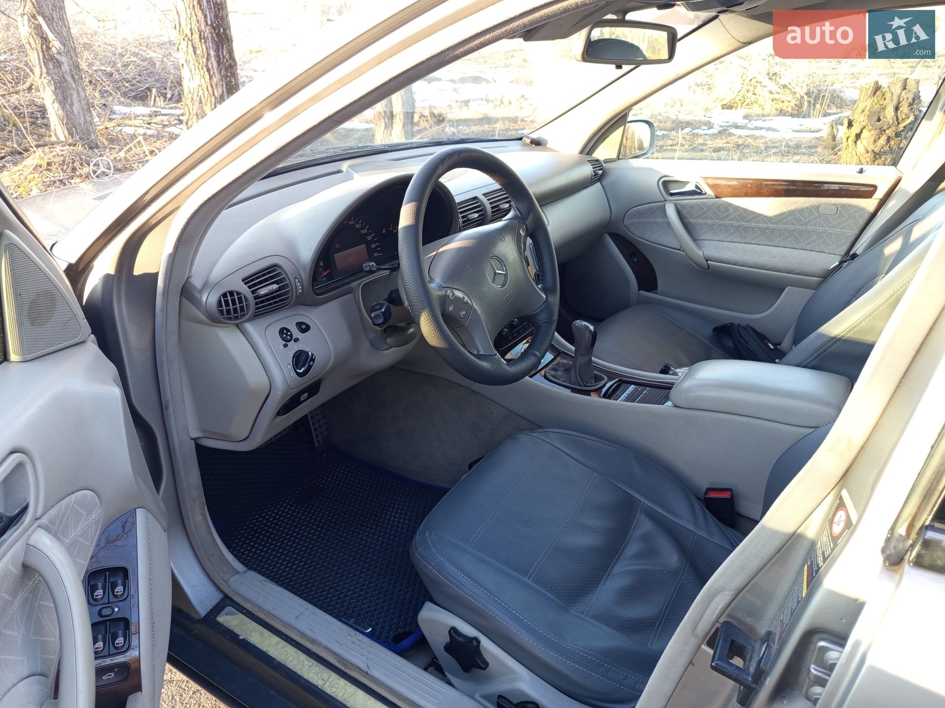 Mercedes-Benz C-Class 2003 VIN WDB2030421F409774 фото оголошення 11 з 12