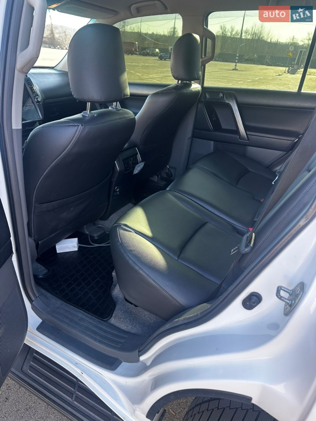 Toyota Land Cruiser Prado 2010 VIN JTEBH3FJ90K033145 фото оголошення 9 з 13