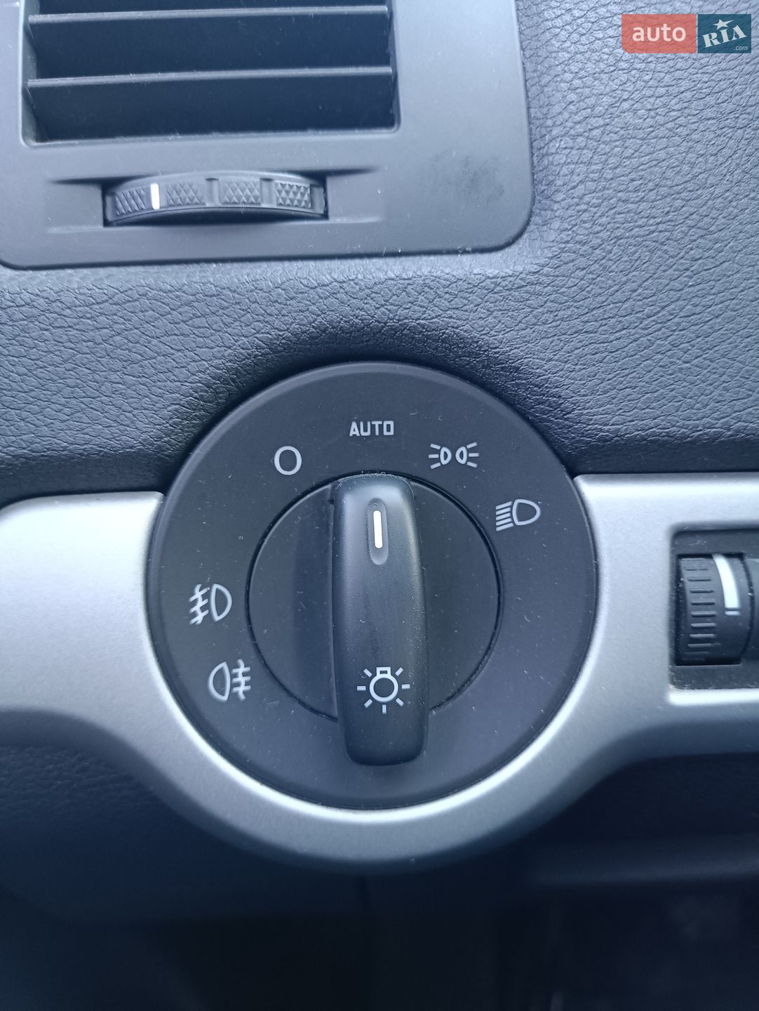 Skoda Octavia 2012 VIN TMBCM21Z5C2153380 фото оголошення 26 з 46