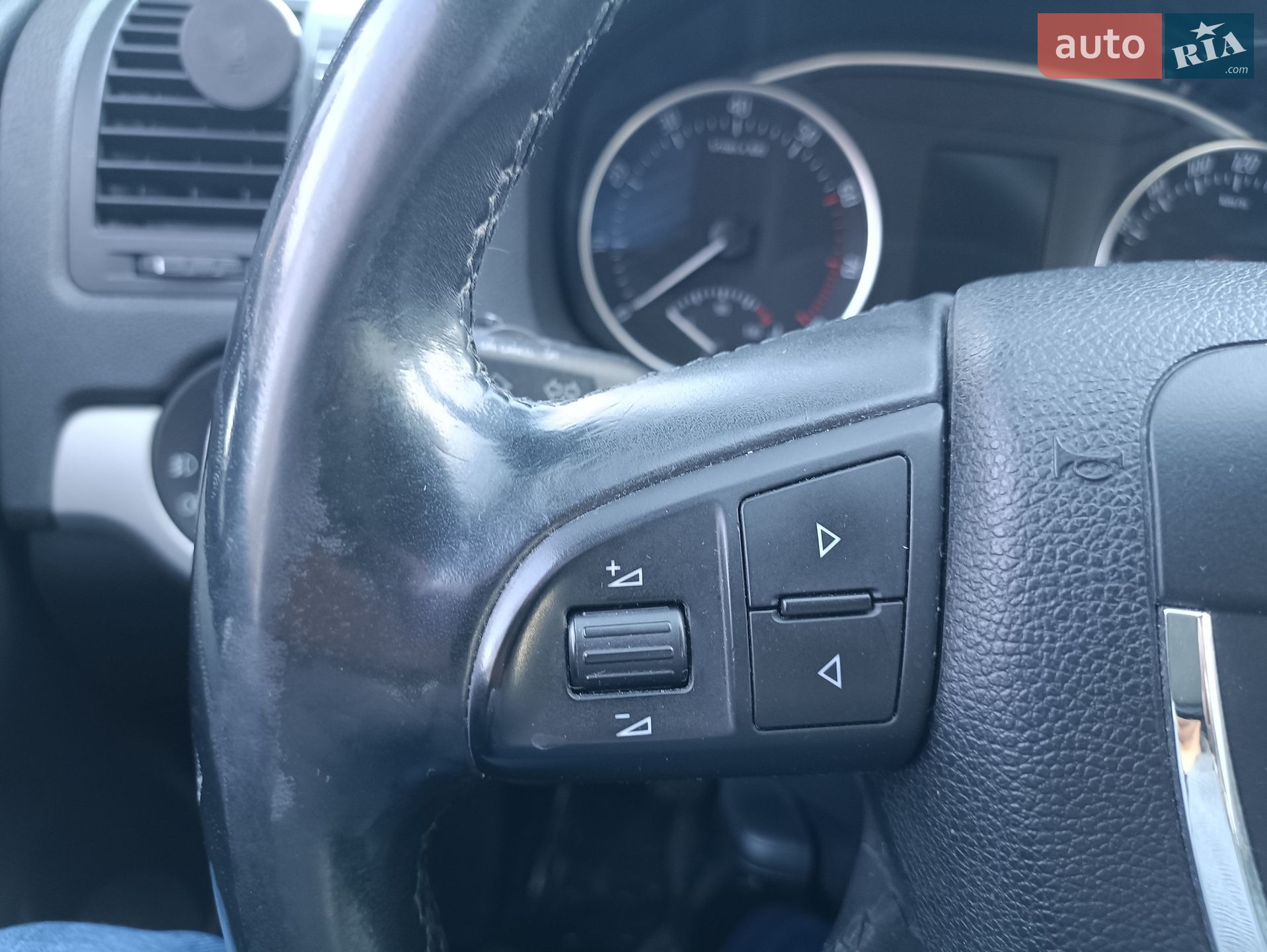 Skoda Octavia 2012 VIN TMBCM21Z5C2153380 фото оголошення 33 з 46