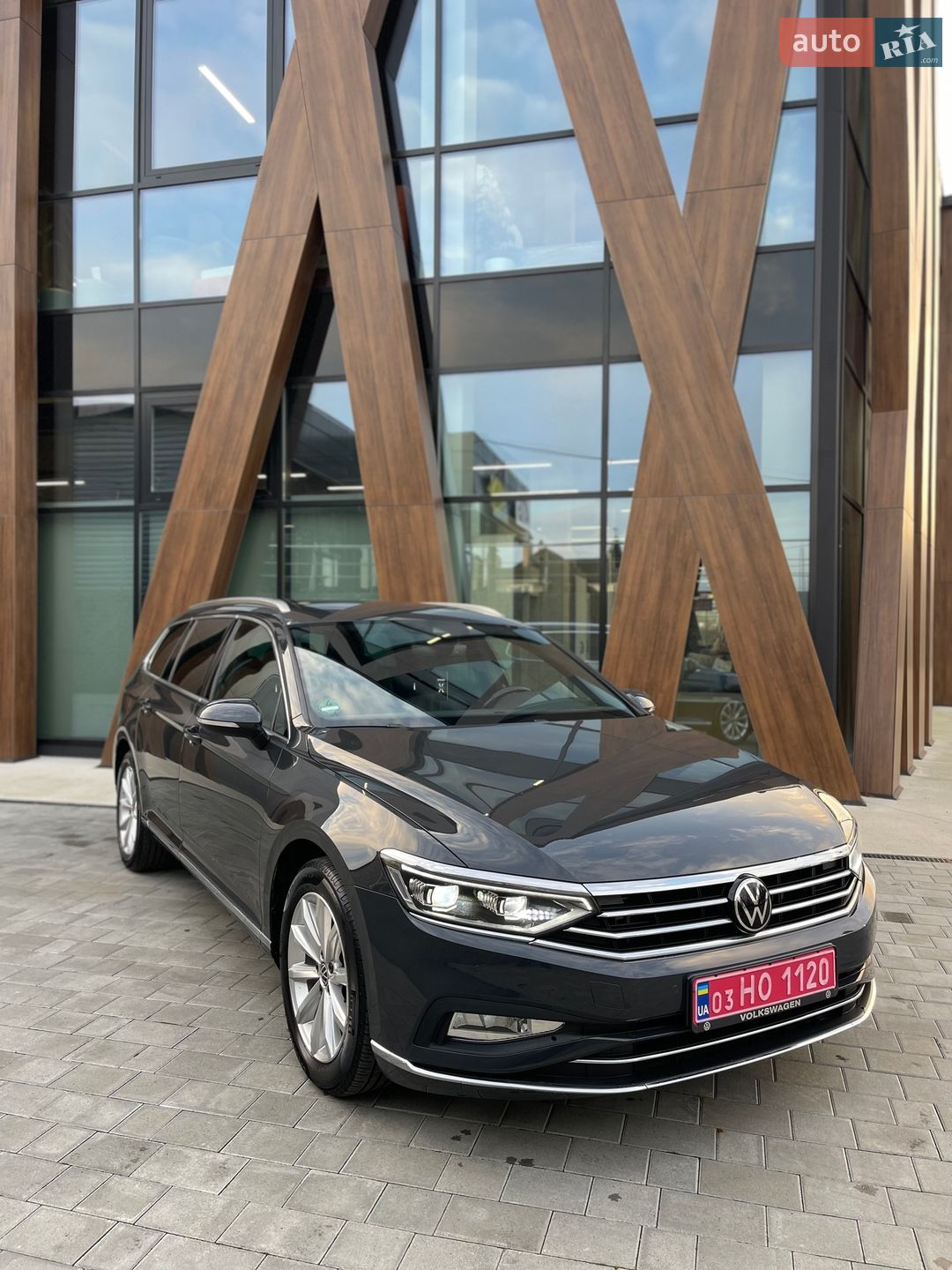 Volkswagen Passat 2021 VIN WVWZZZ3CZME123199 фото оголошення 3 з 61