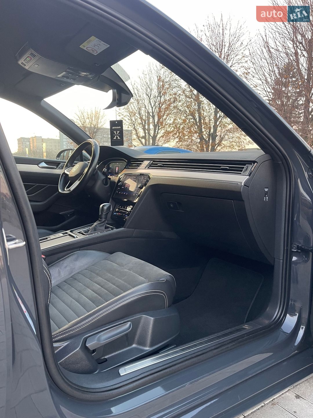 Volkswagen Passat 2021 VIN WVWZZZ3CZME123199 фото оголошення 30 з 61